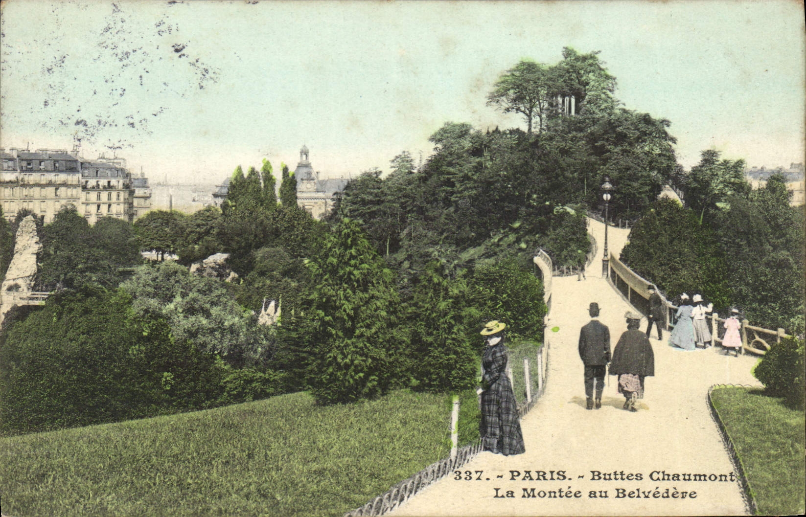 CPA Paris Buttes Chaumont La Montee au Belvedere