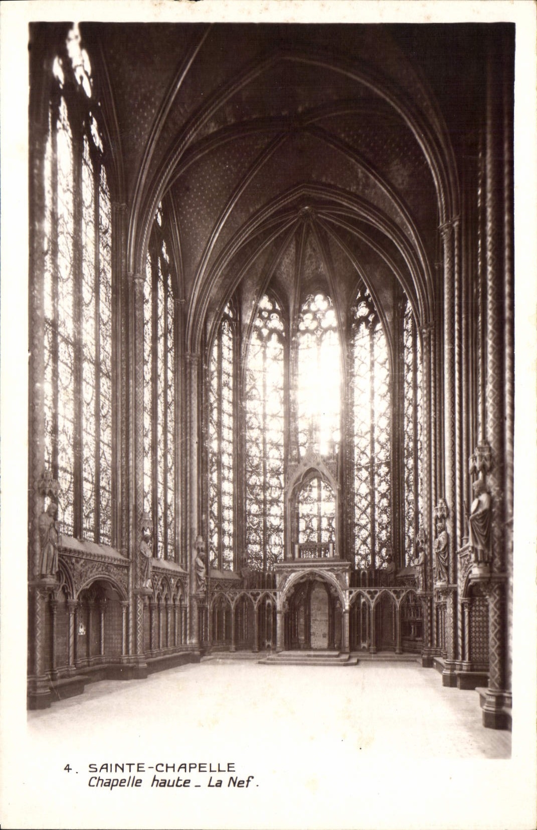 CPA Sainte Chapelle Chapelle Haute La Nef 