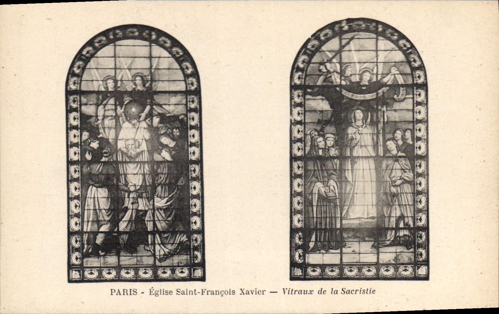 CPA Paris Eglise Saint Francois Xavier Vitraux de la Sacristie
