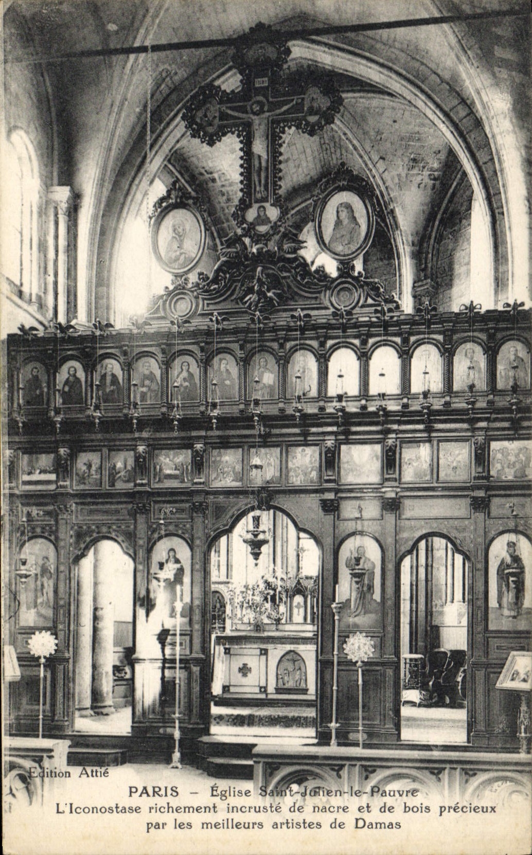 CPA Paris Eglise Saint Julien le Pauvre L'Iconostase richement Incruste de nacre et de bois precieux