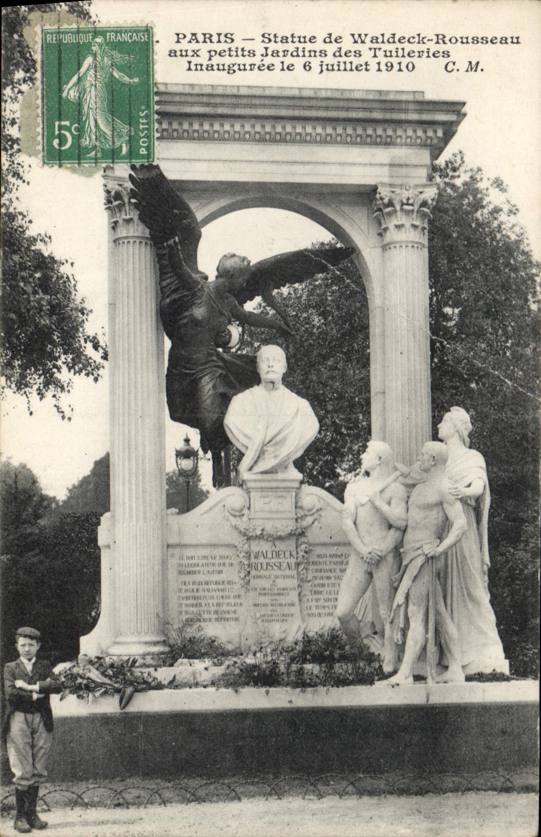 CPA Paris Statue de Waldeck Rousseau aux petits Jardins des Tuileries Inauguree le 6 juillet 1910