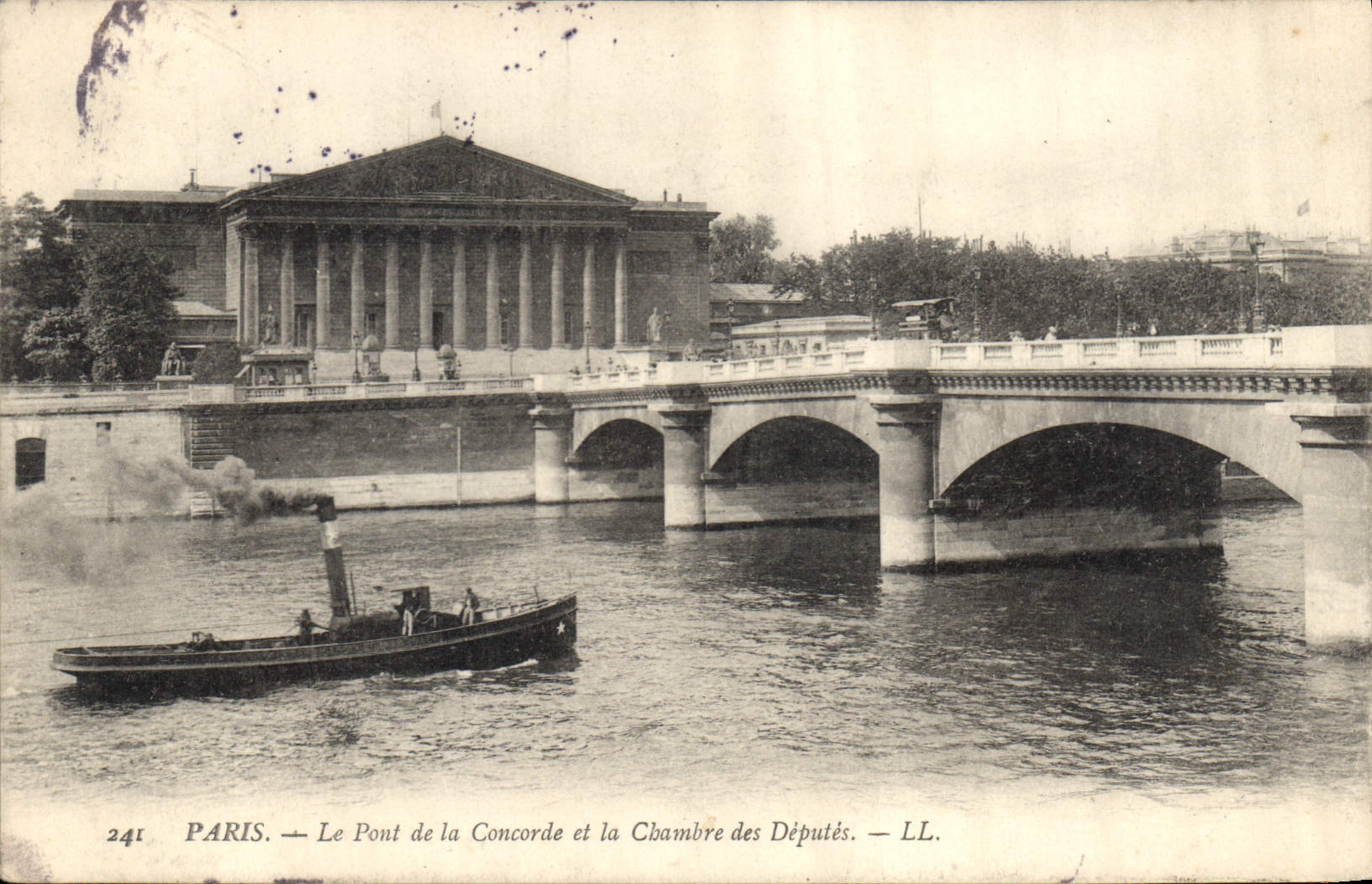 CPA Paris Le Pont de la Concorde et la Chambre des Deputes 