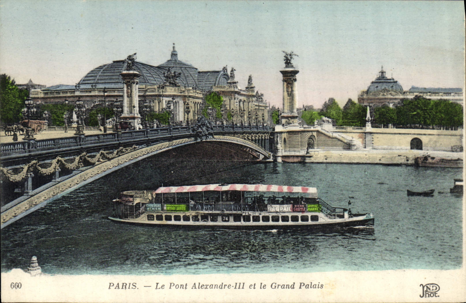 CPA Paris Le Pont Alexandre III et le Grand Palais 