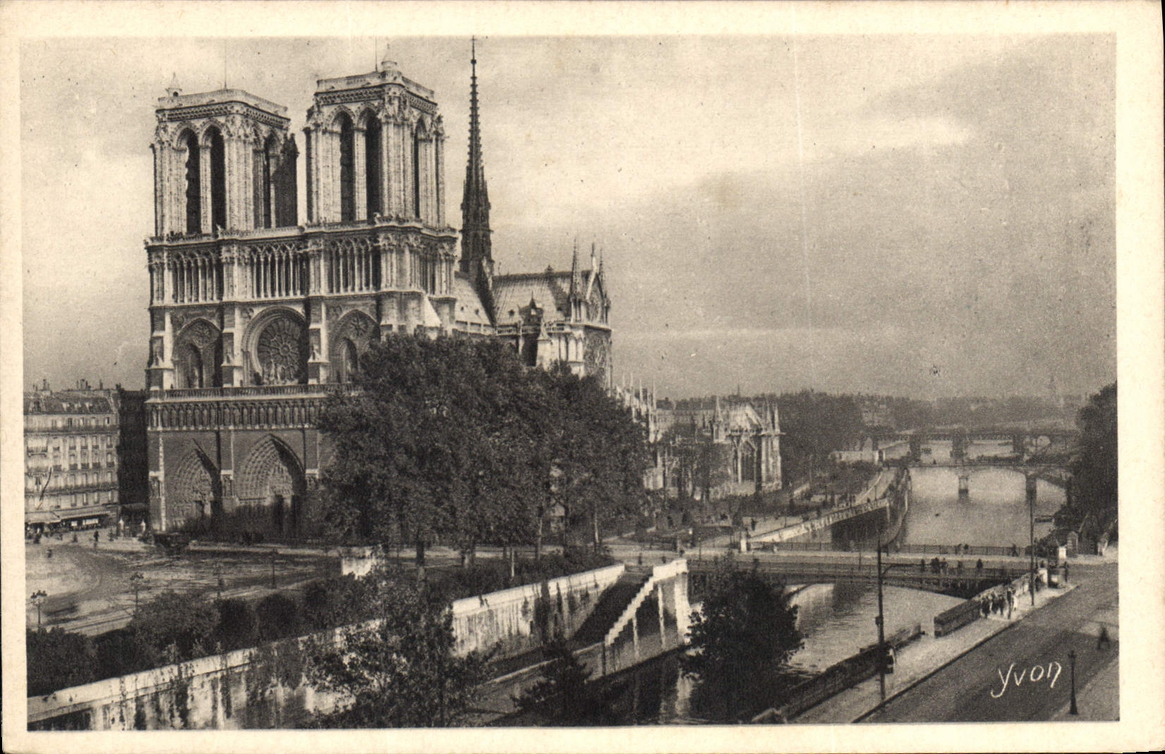 CPA Paris en flanant Vue panoramique de Notre Dame et de la Seine 