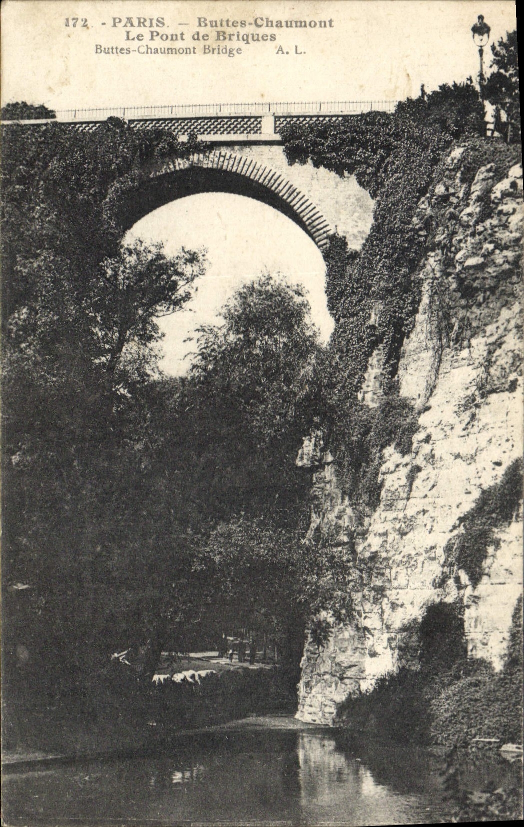 CPA Paris Buttes Chamount Le Pont de Briques 