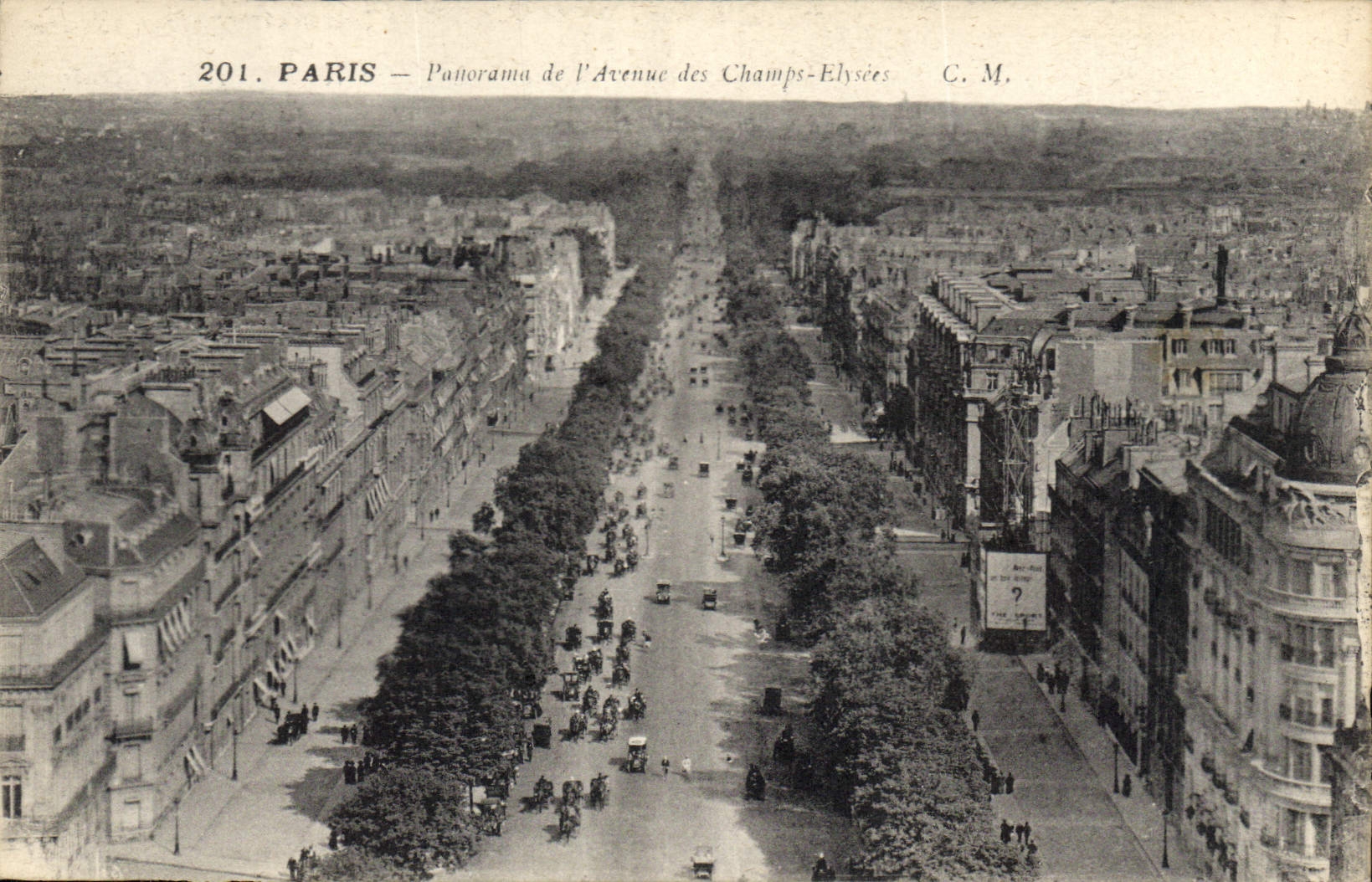 CPA Paris Panorama de l'Avenue des Champs Elysees 