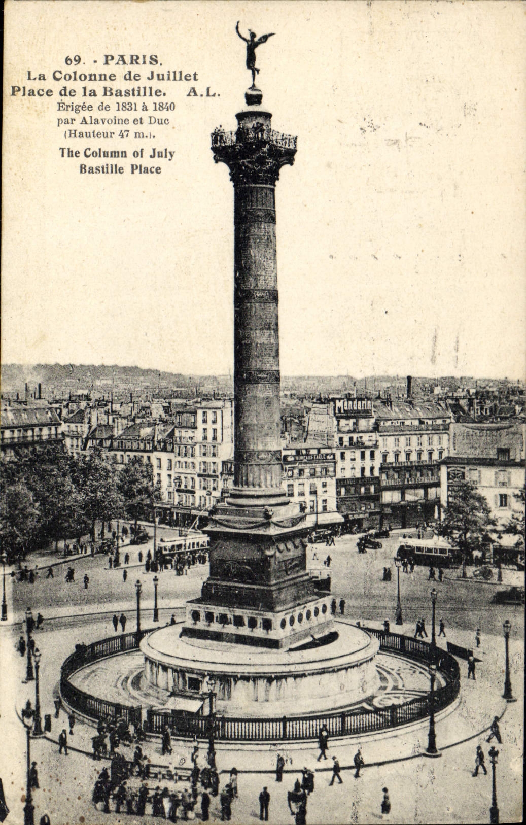 CPA Paris la Colonne de Juillet Place de la Bastille Erigee de 1831 a 1840 par Alavoline et Duc 