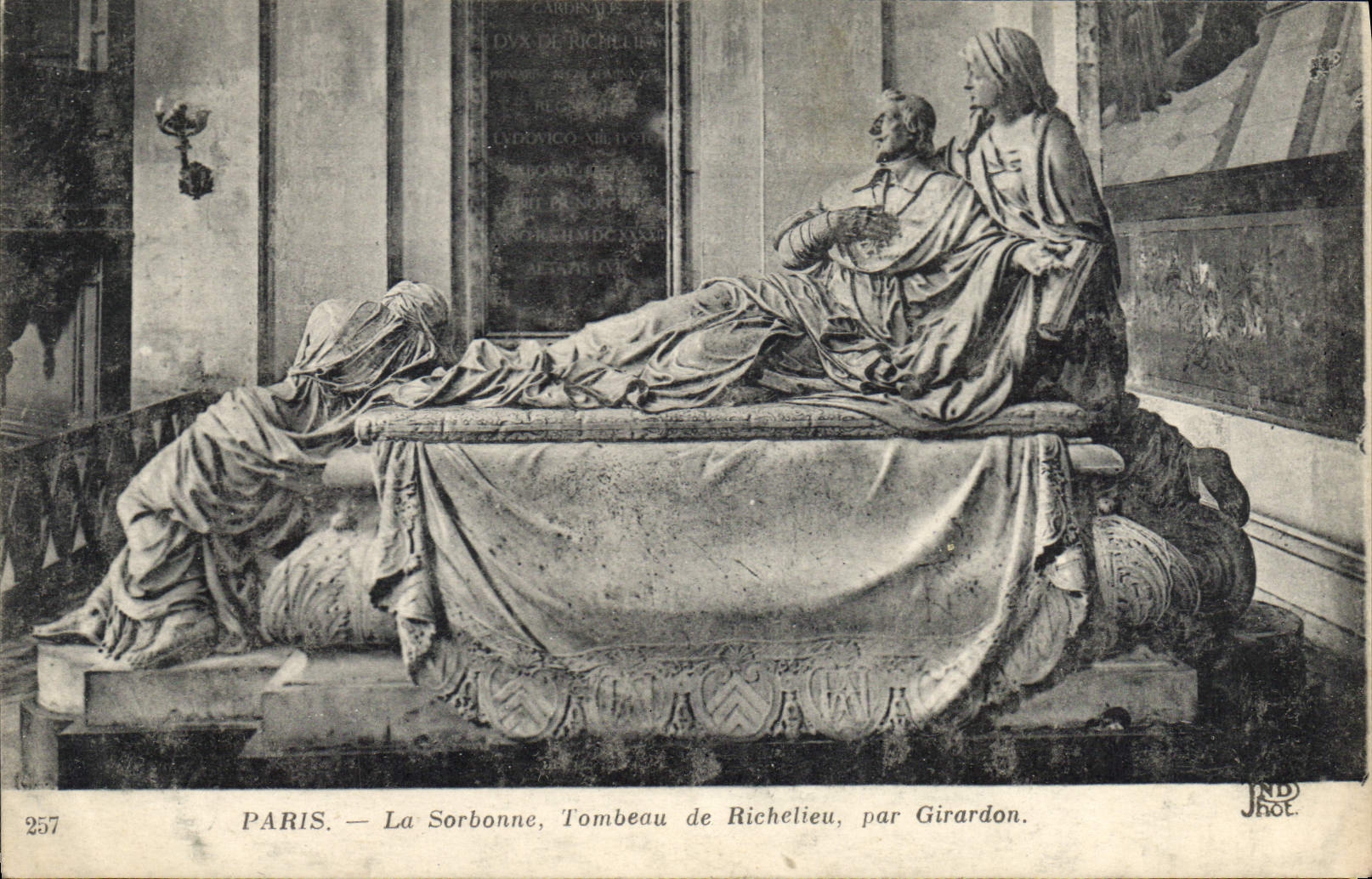 CPA Paris la Sorbonne Tombeau de Richelieu par Girardon