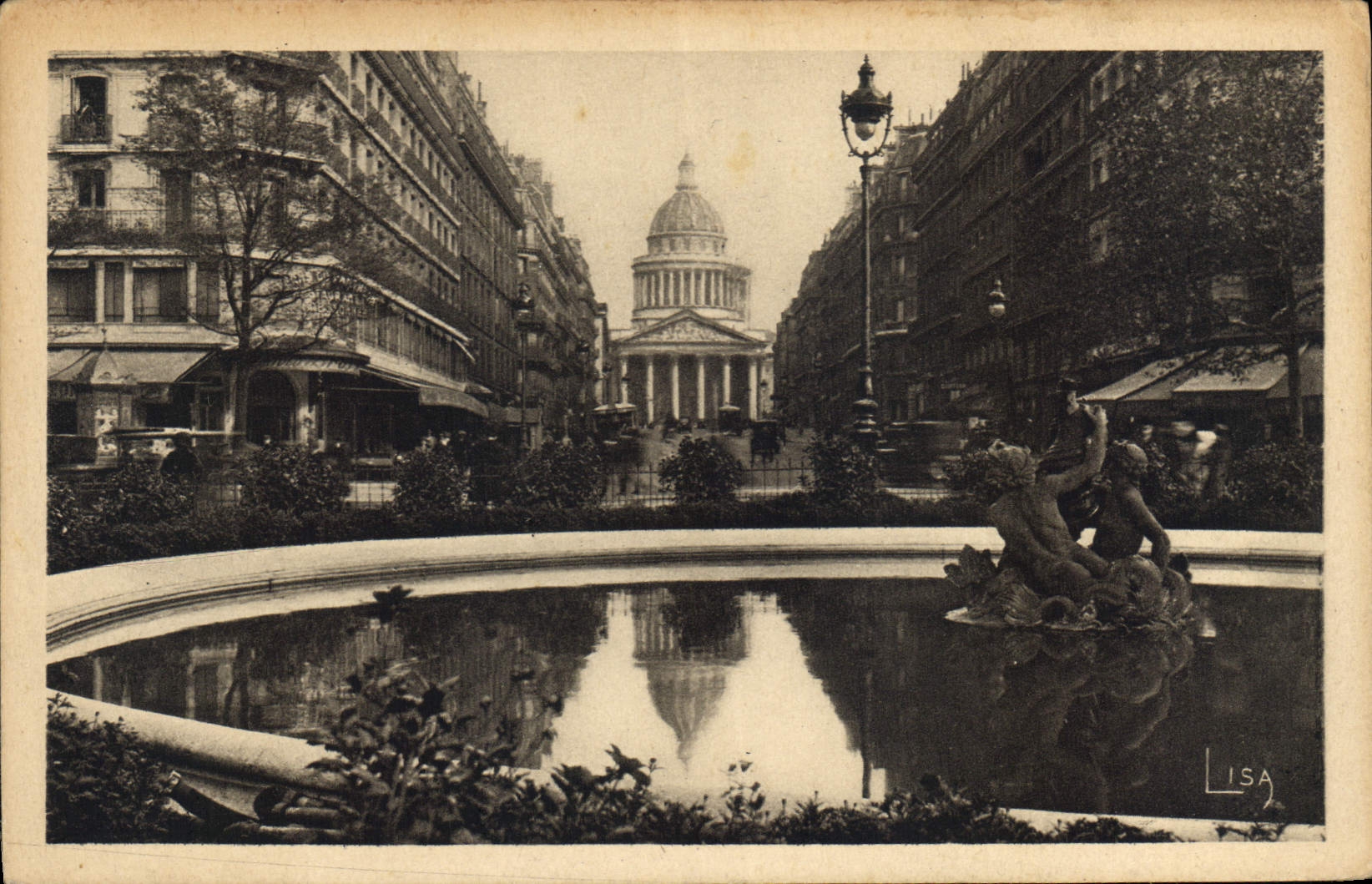 CPA Paris La rue Soufflot et le Pantheon