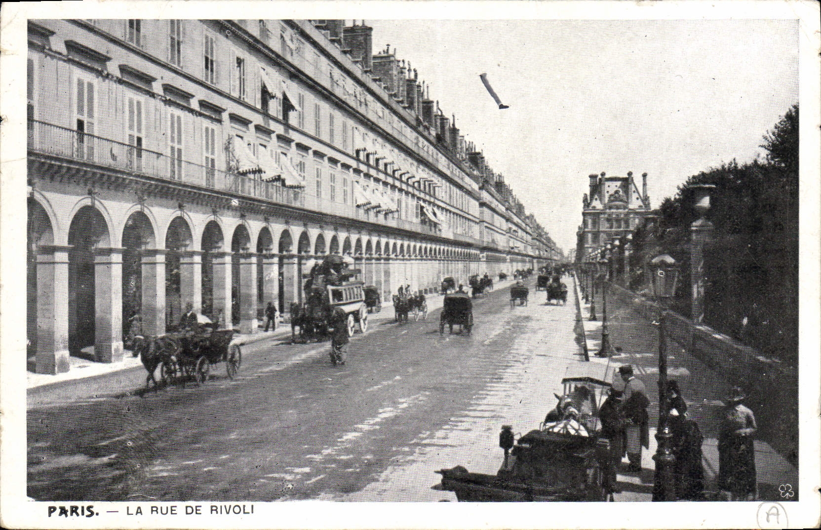 CPA Paris La Rue de Rivoli 