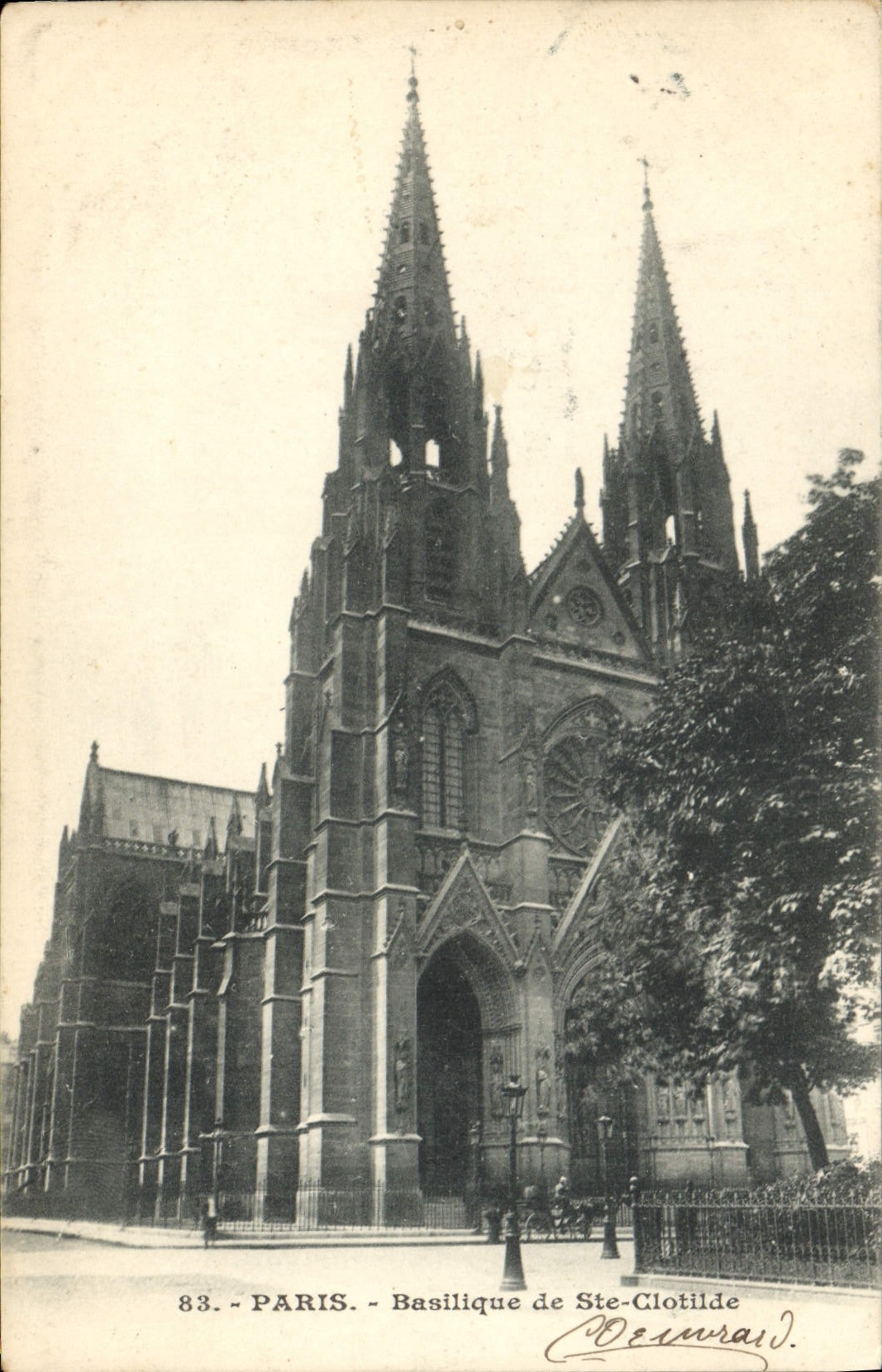 CPA Paris Basilique de Ste Clotilde 