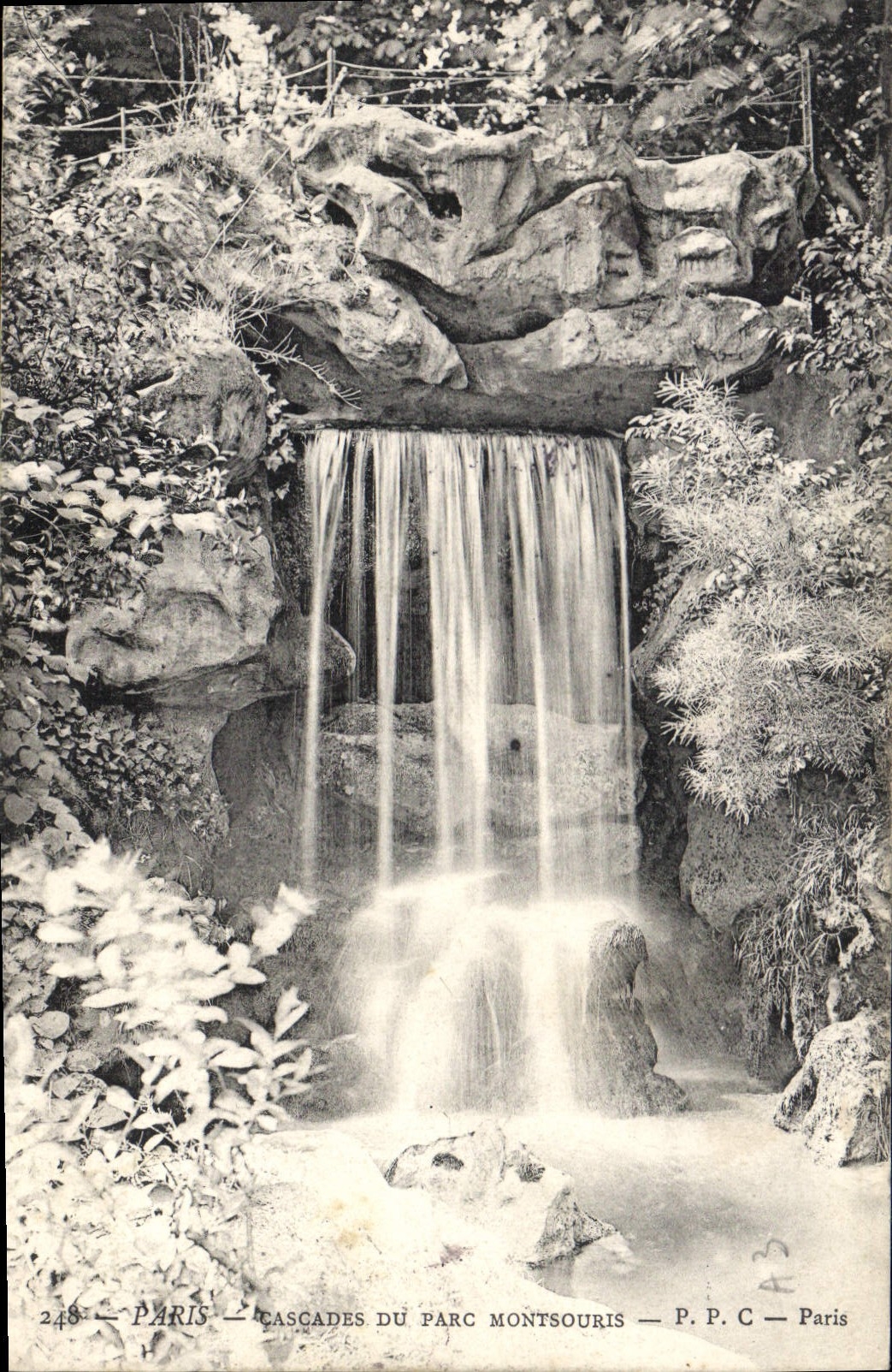 CPA Paris Cascades du Parc Montsouris