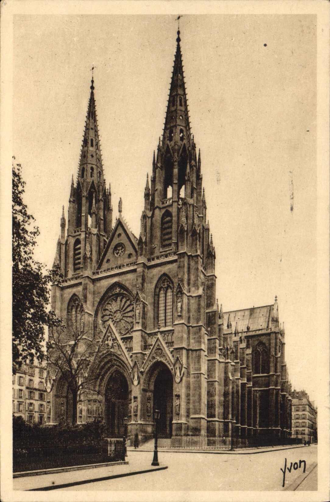 CPA Paris En Flanant Eglise Sainte Clotilde