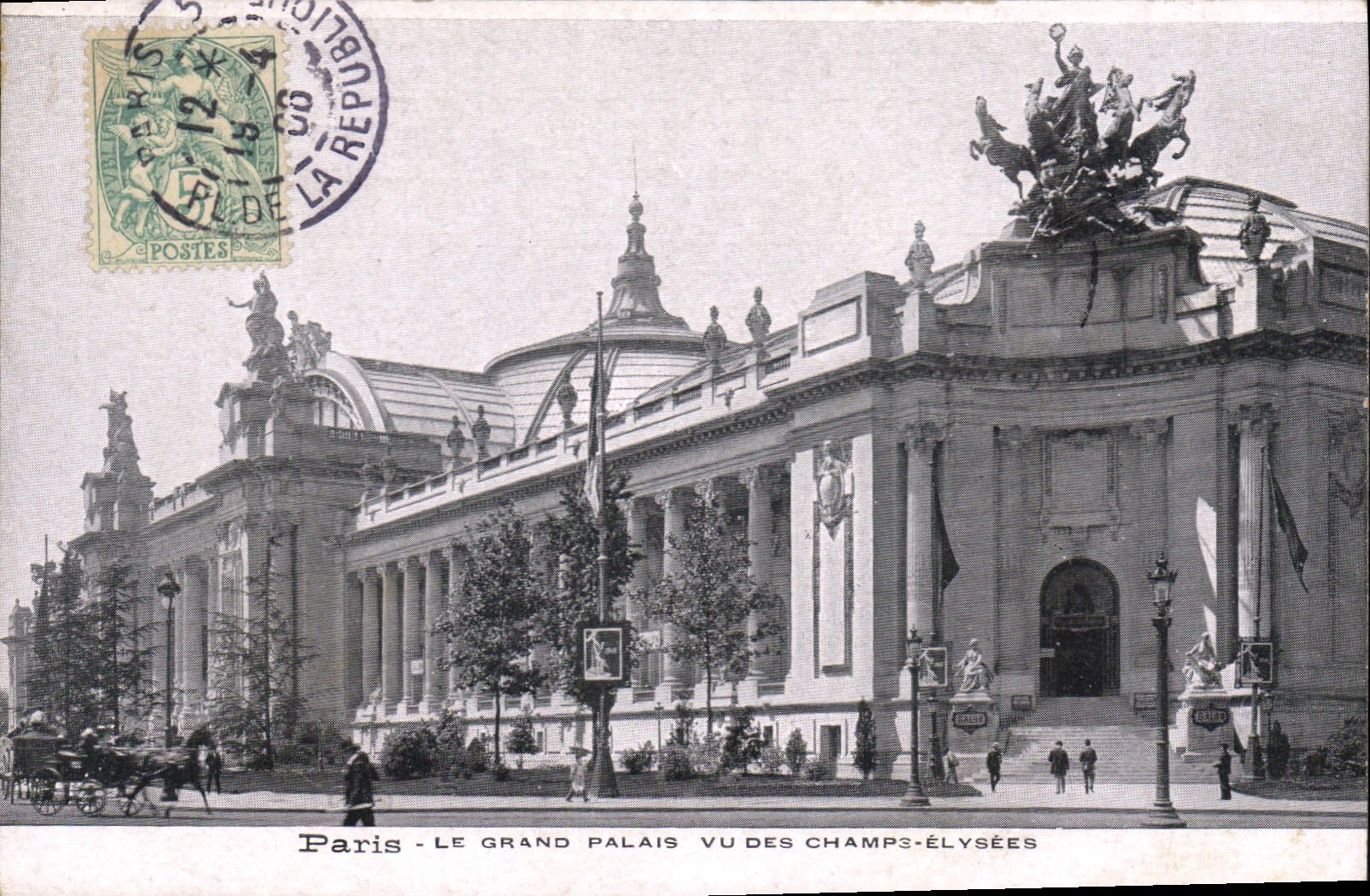 CPA Paris le grand Palais vu des Champs Elysees 