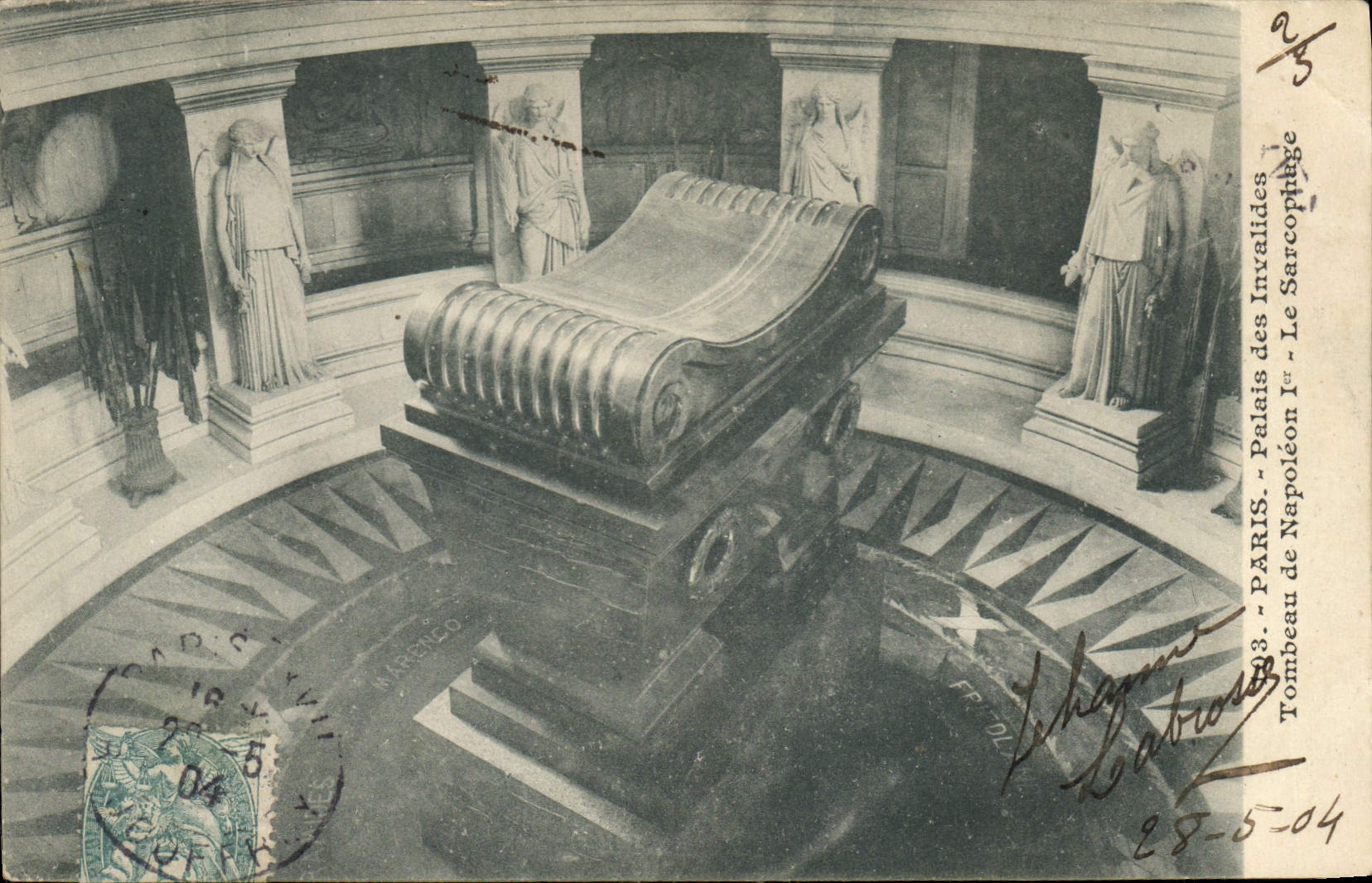 CPA Paris Palais des Invalides Tombeau de Napoleon I Le Sarcophage