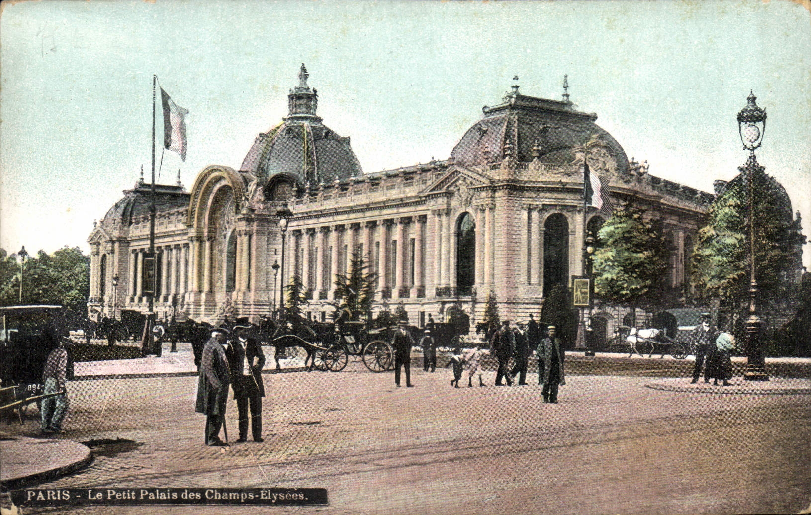 CPA Paris Le Petit Palais des Champs Elysees