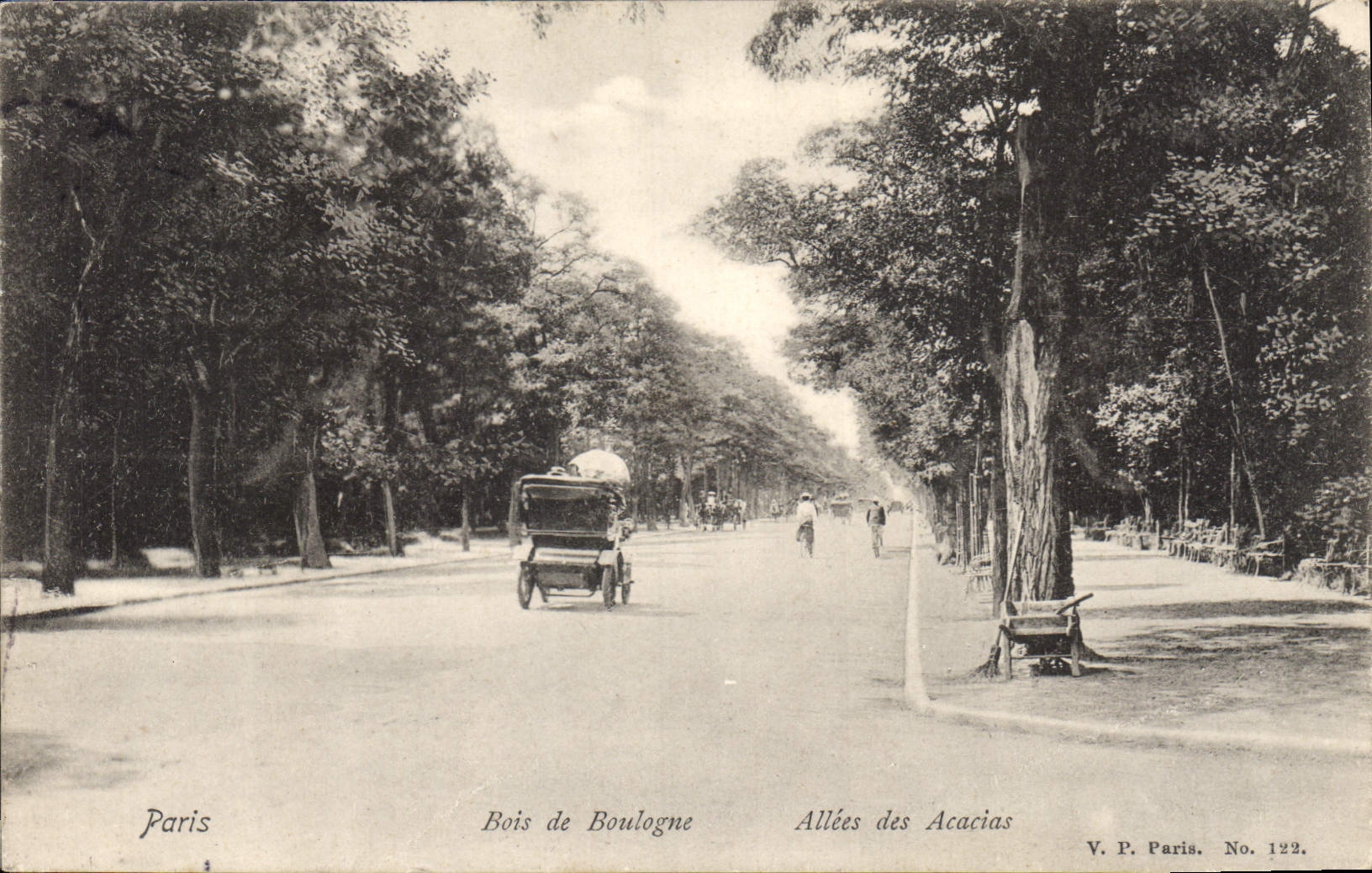 CPA Paris Bois de Boulogne Allees des Acacias