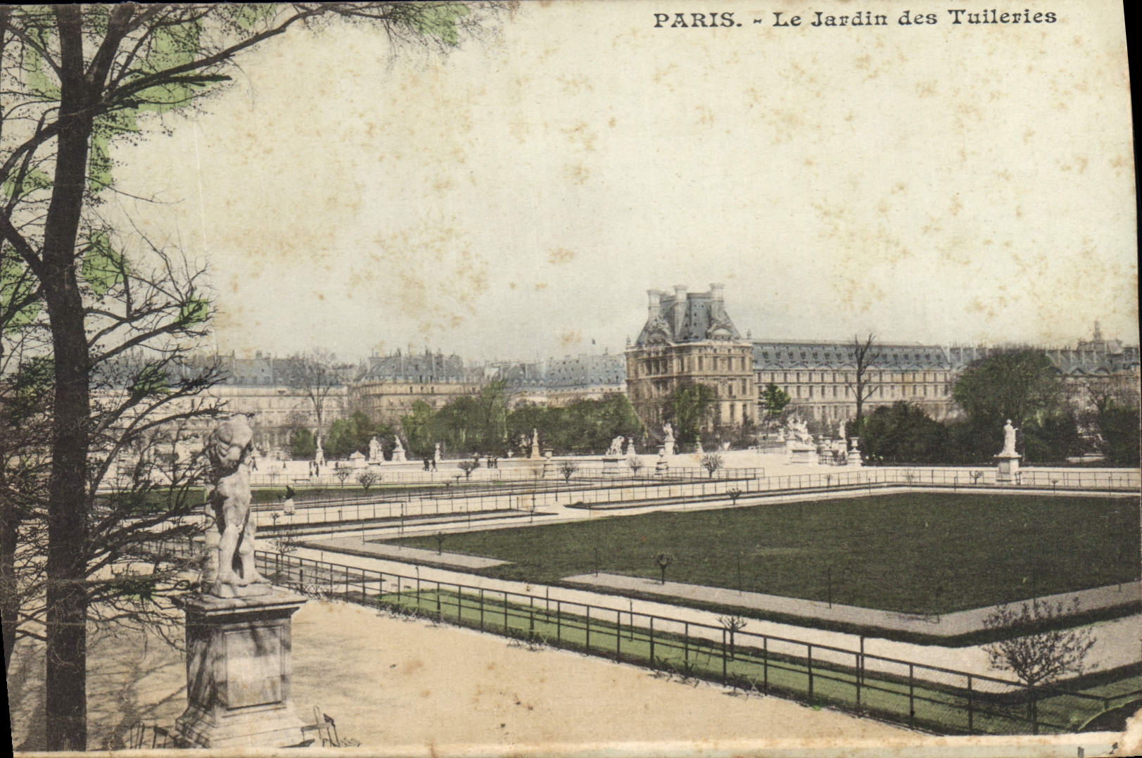 CPA Paris Le Jardin des Tuileries