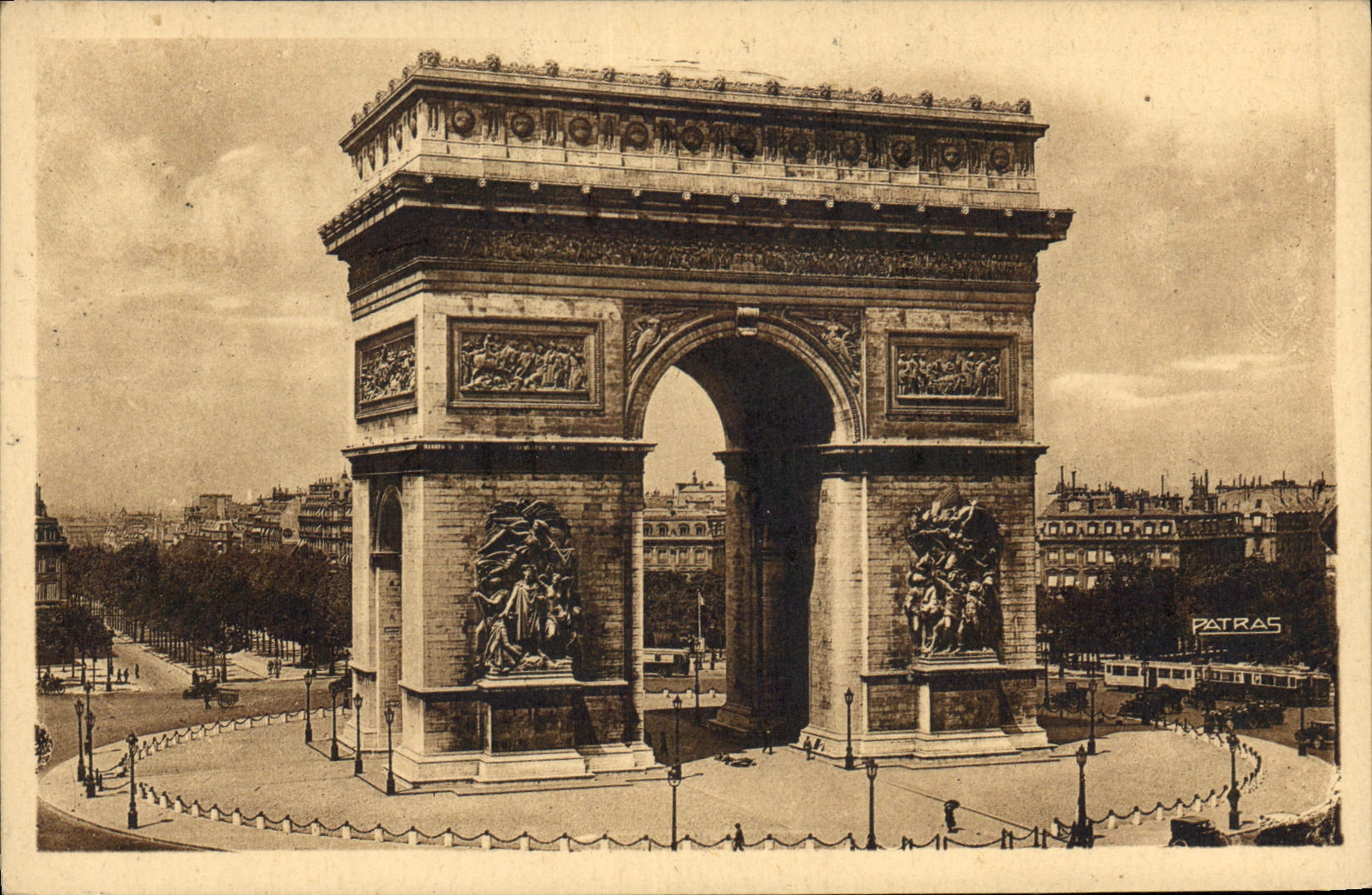 CPA Les Jolis Coins de Paris L'Arc de Triomphe de l'Etoile