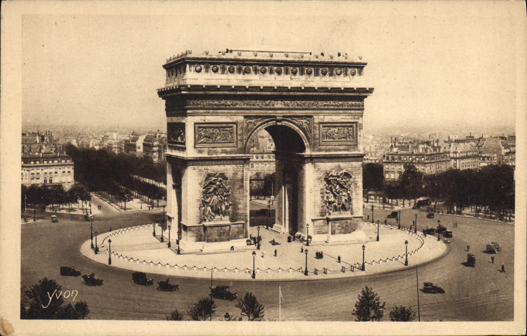 CPA Paris en flanant L'Arc de Triomphe et la Place de L'Etoile