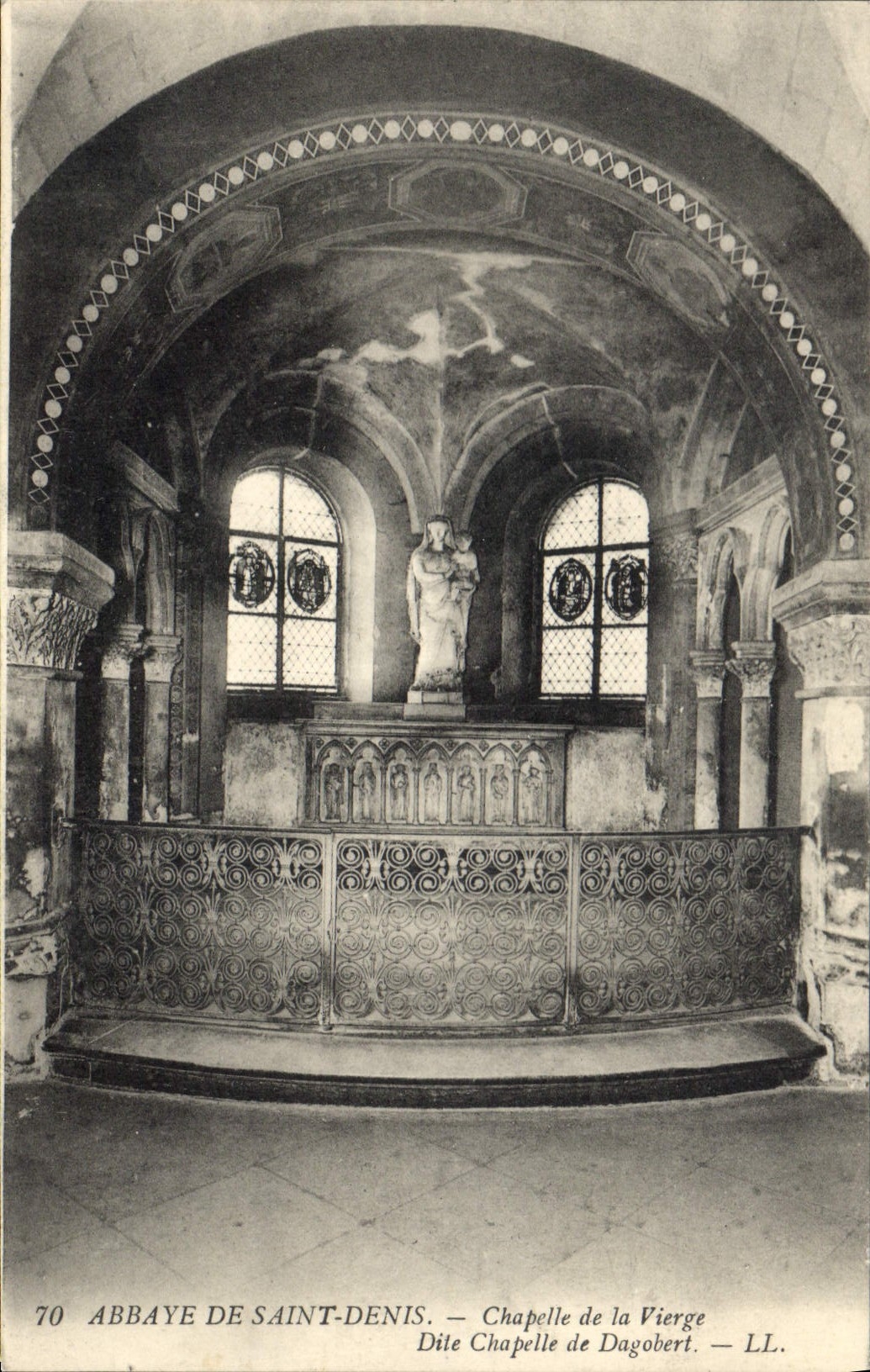 CPA Abbaye de Saint Denis Chapelle de la Vierge Dite Chapelle de Dagobert