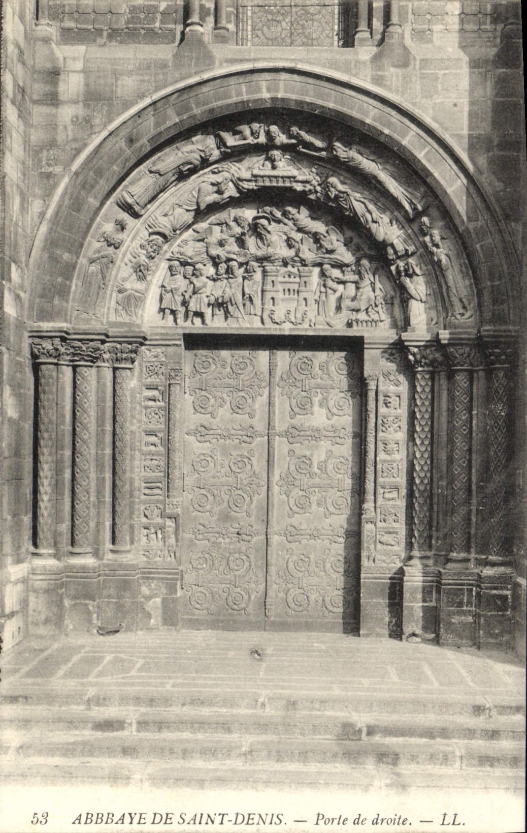 CPA Abbaye de Saint Denis Porte de droite