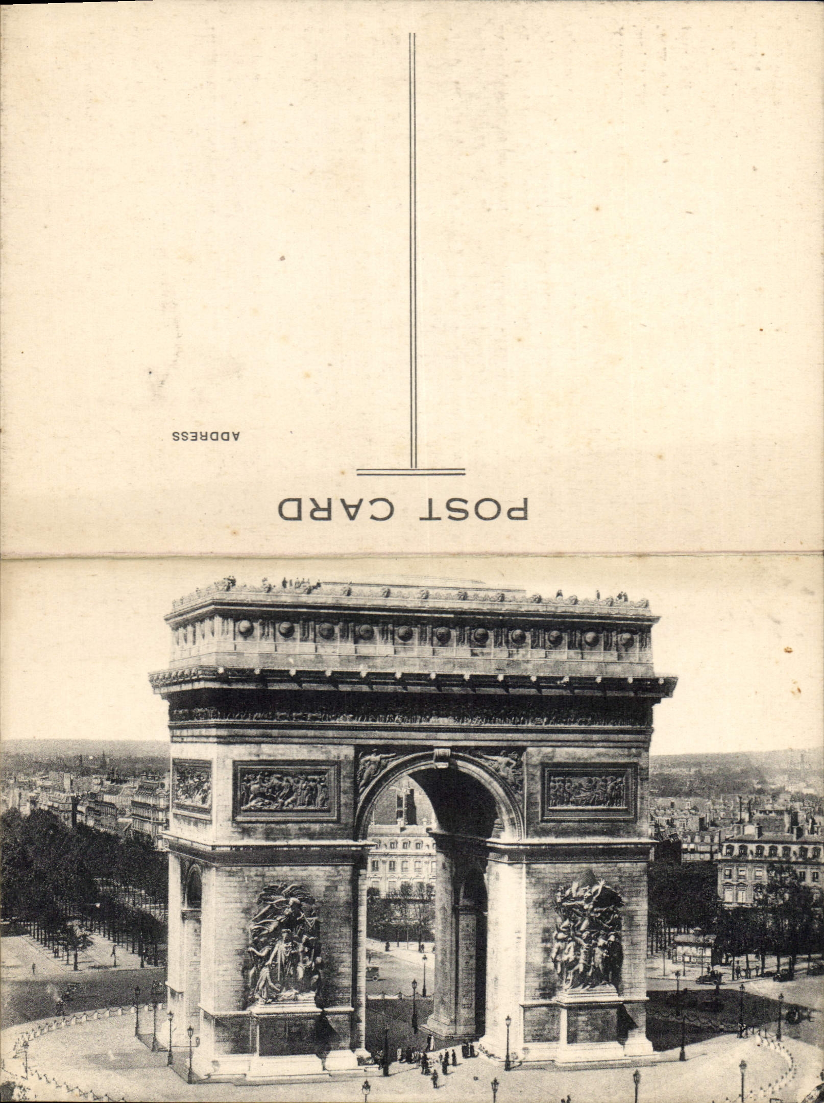 CPA Souvenir pour des Americaines L'Arc de Triomphe qui abrite la tombe du Soldat inconnu 