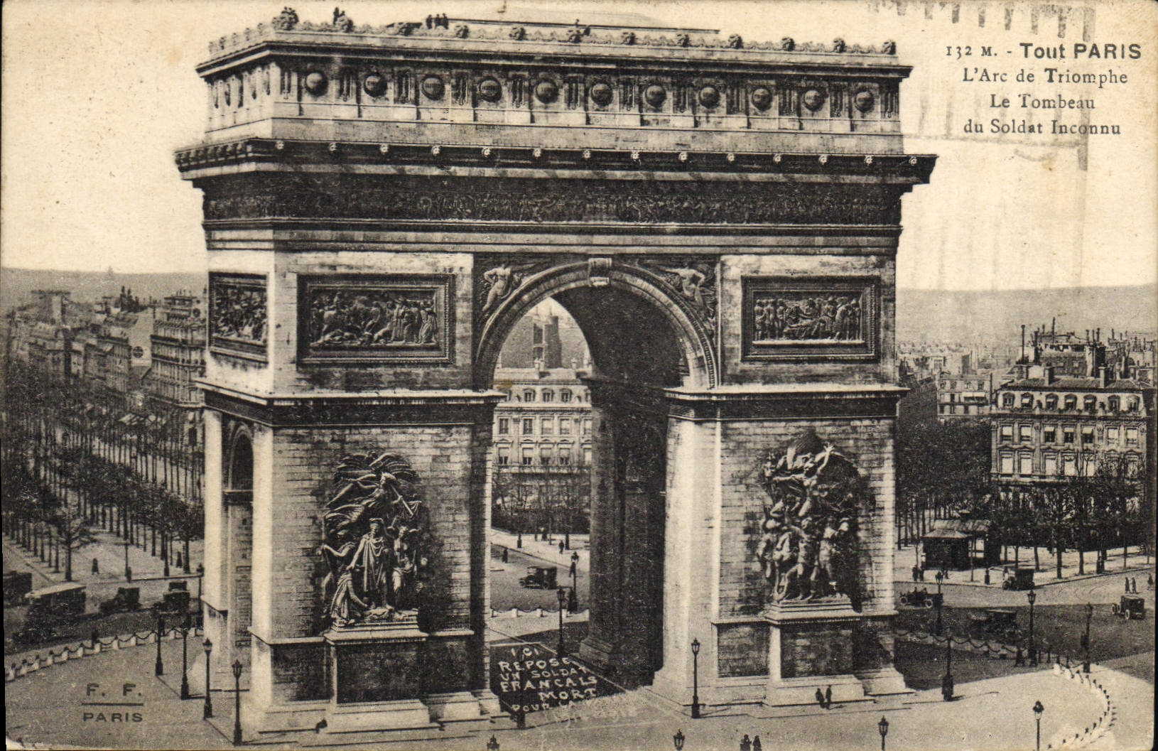 CPA Tout Paris l'Arc de Triompe Le Tombeau de Soldat Incannu