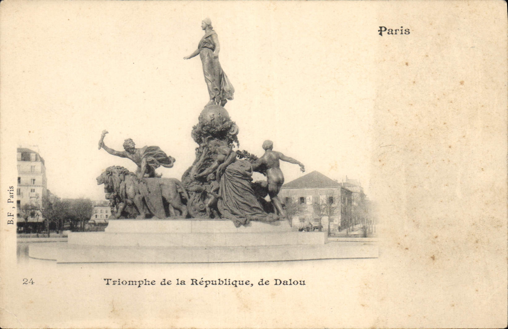 CPA Paris Triomphe de la Republique de Dalou Lion