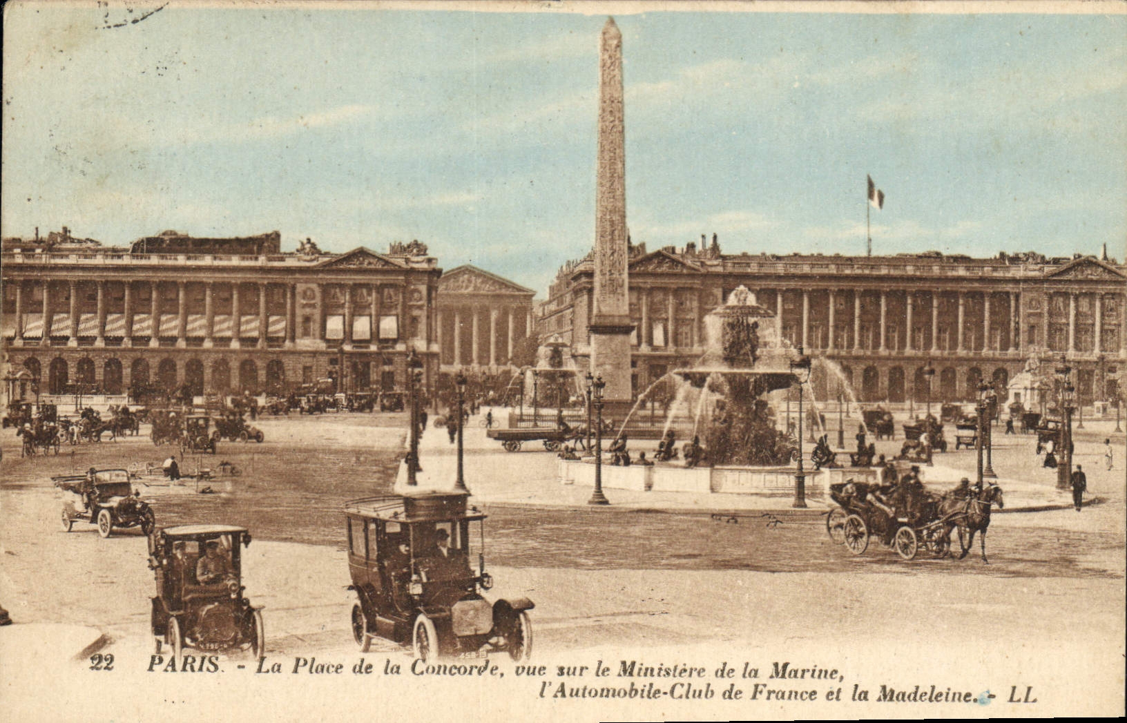 CPA Paris La Place de la Concorde vue sur le Ministre de la Marine l'Automobile Club de France et la