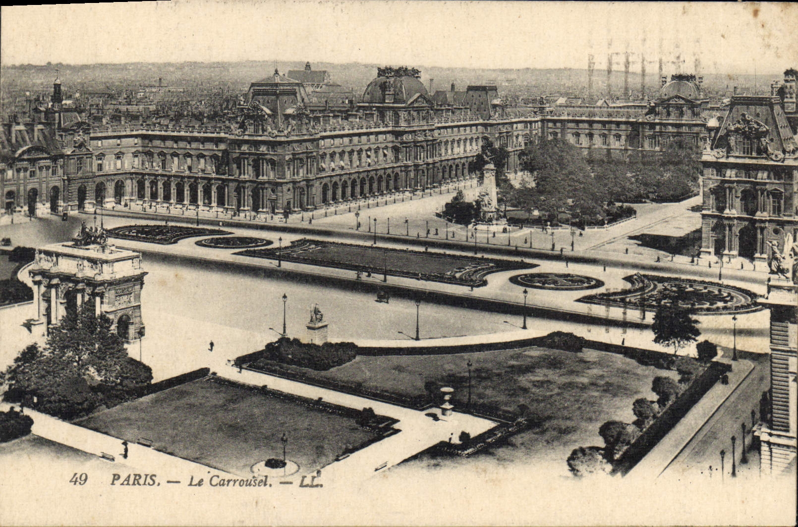 CPA Paris Le Carrousel 
