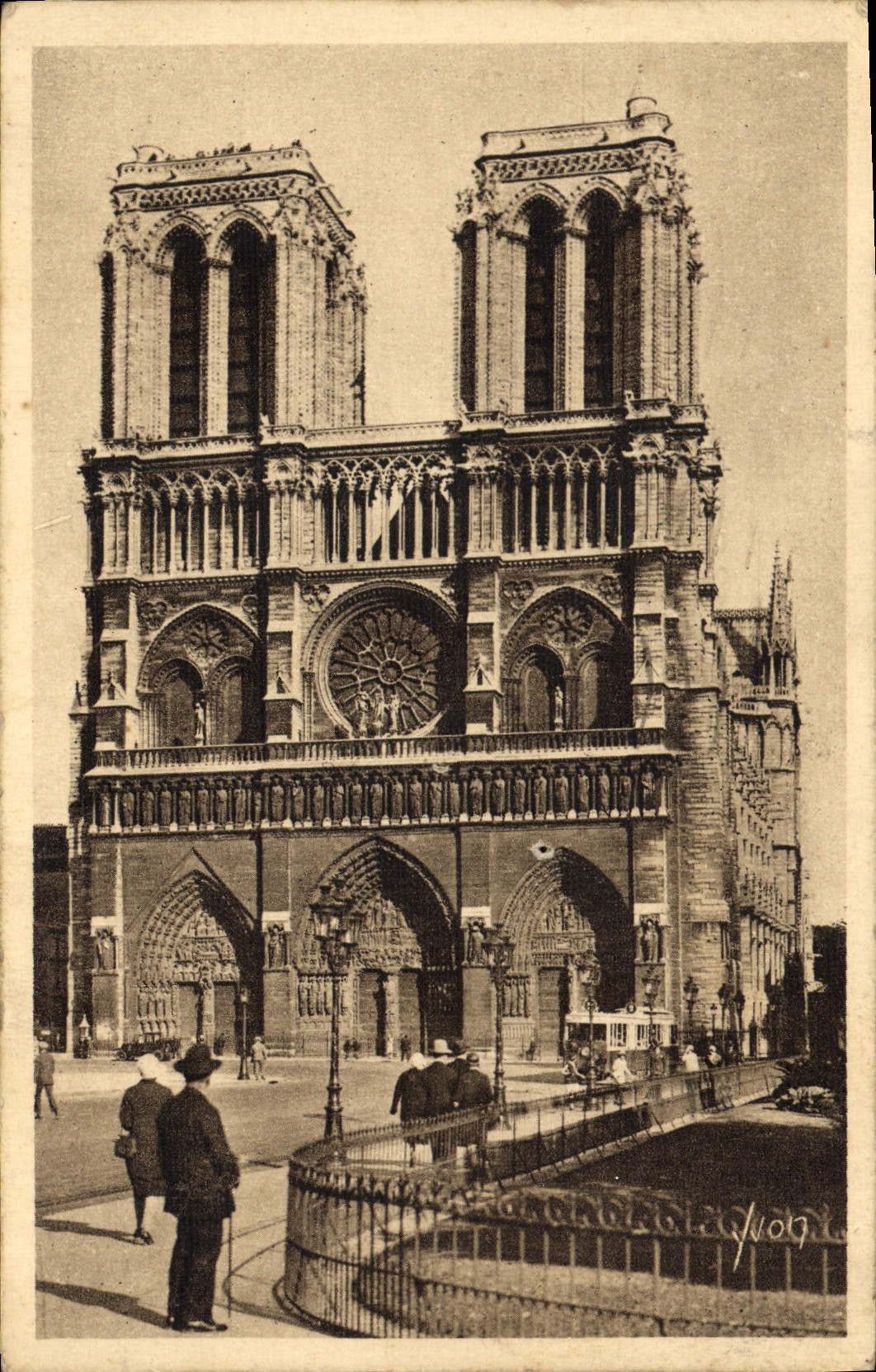 CPA Paris Facade de Notre Dame