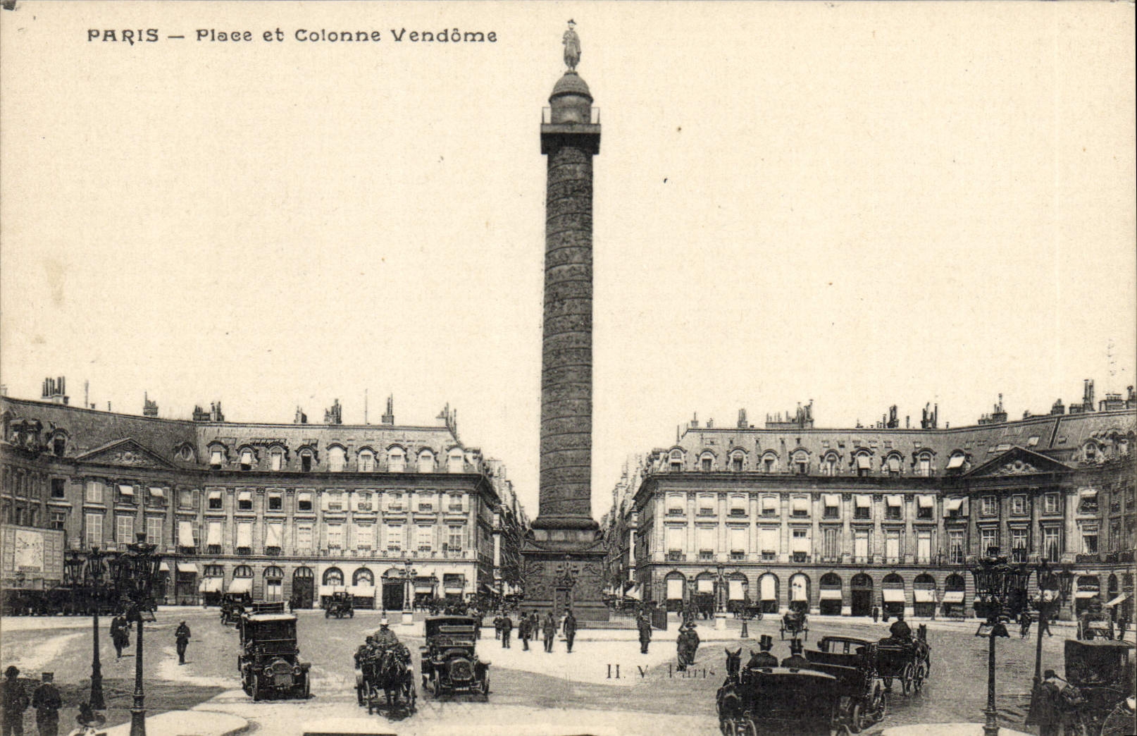 CPA Paris Place et Colonne Vendonne