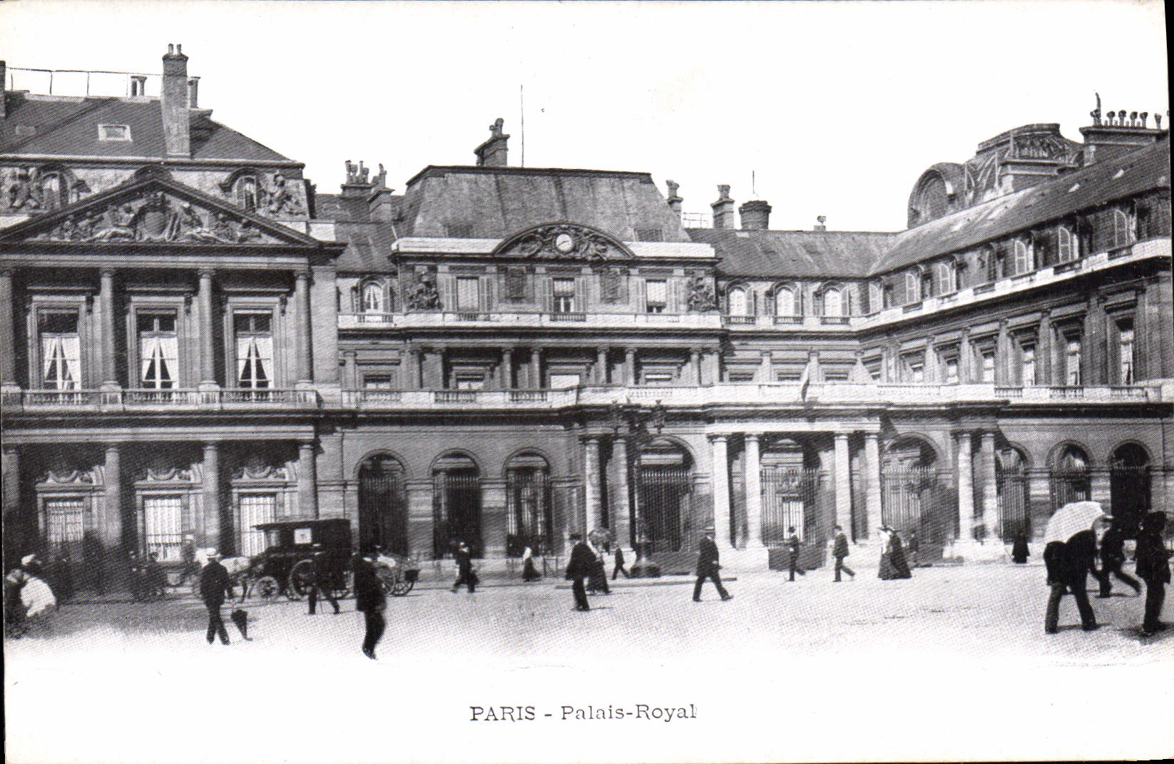 CPA Paris Palais Royal 