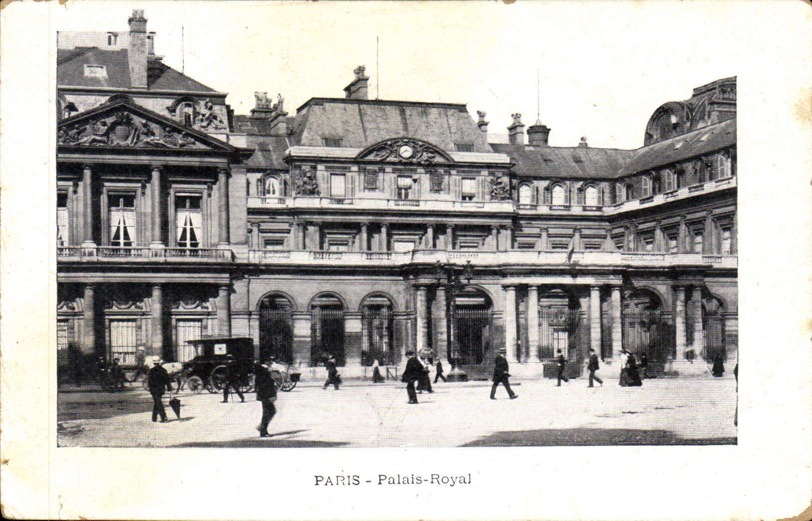 CPA Paris Palais Royal 