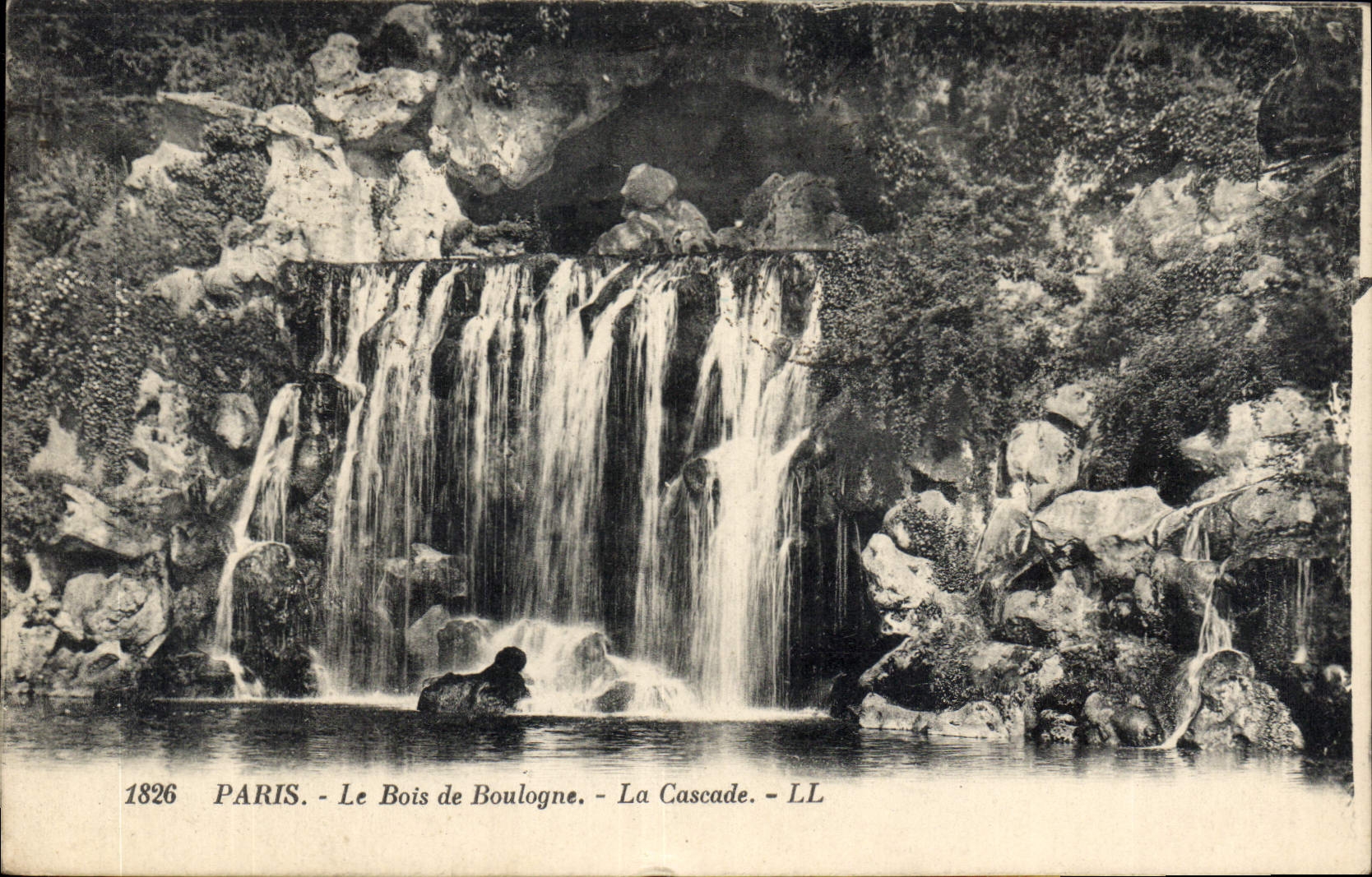 CPA Paris Le Bois de Boulogne La Cascade