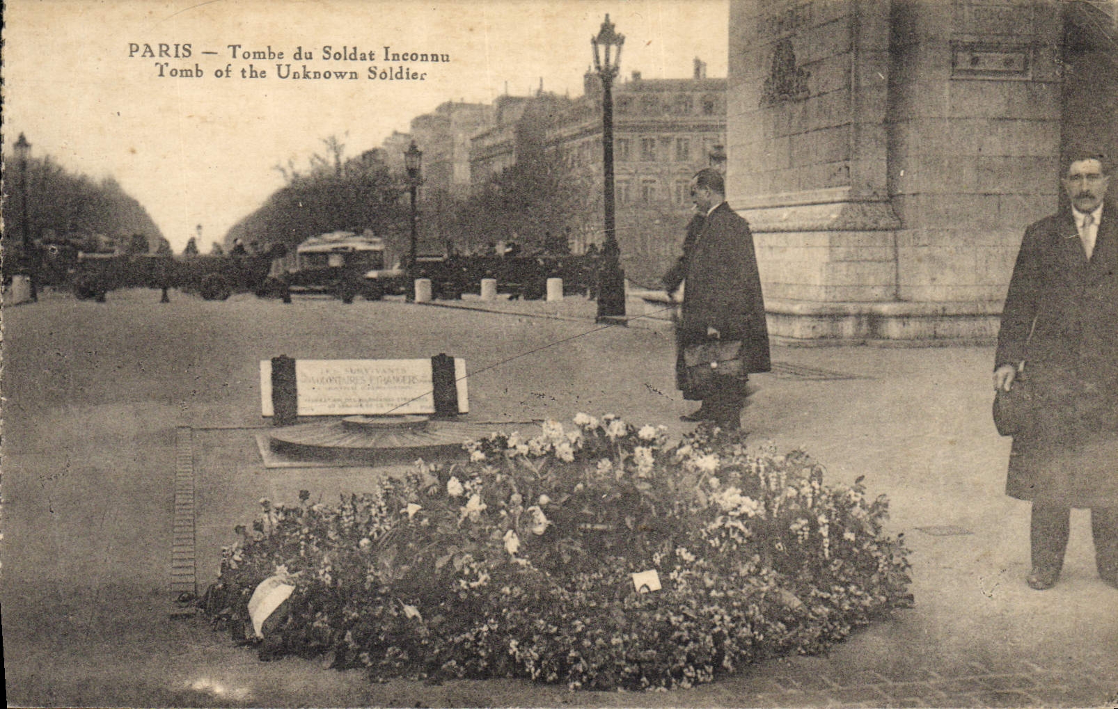 CPA Paris Tombs du Soldant Inconau