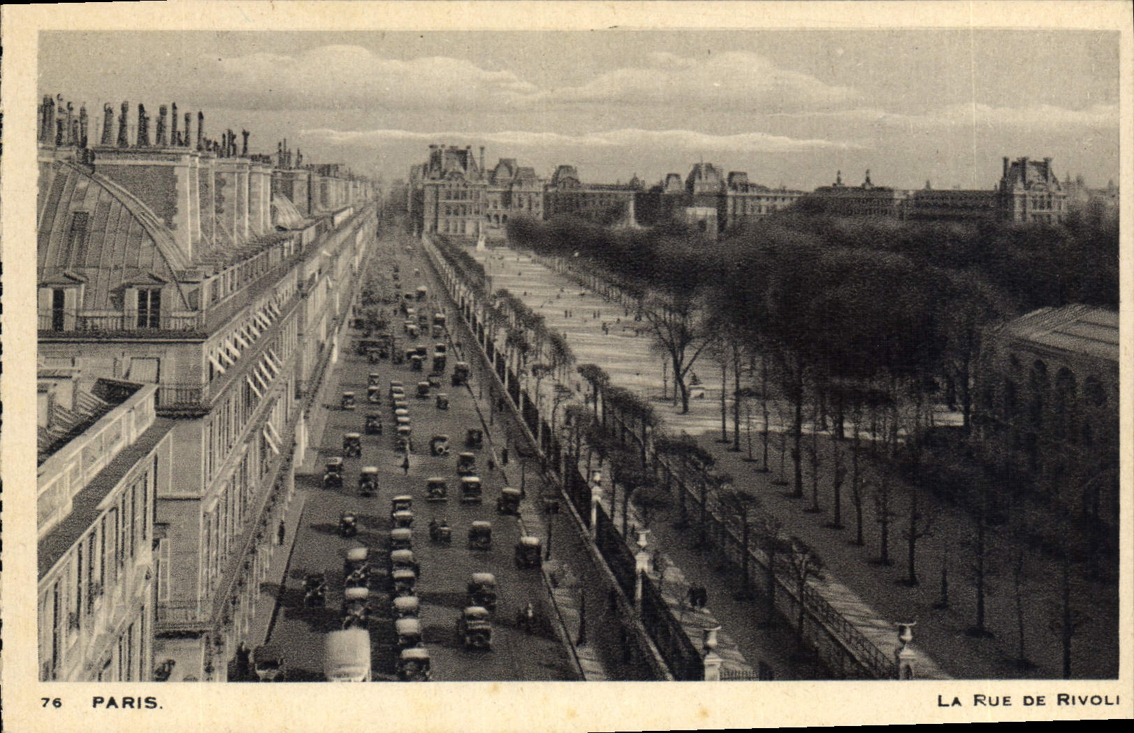 CPA Paris La Rue de Rivoli 