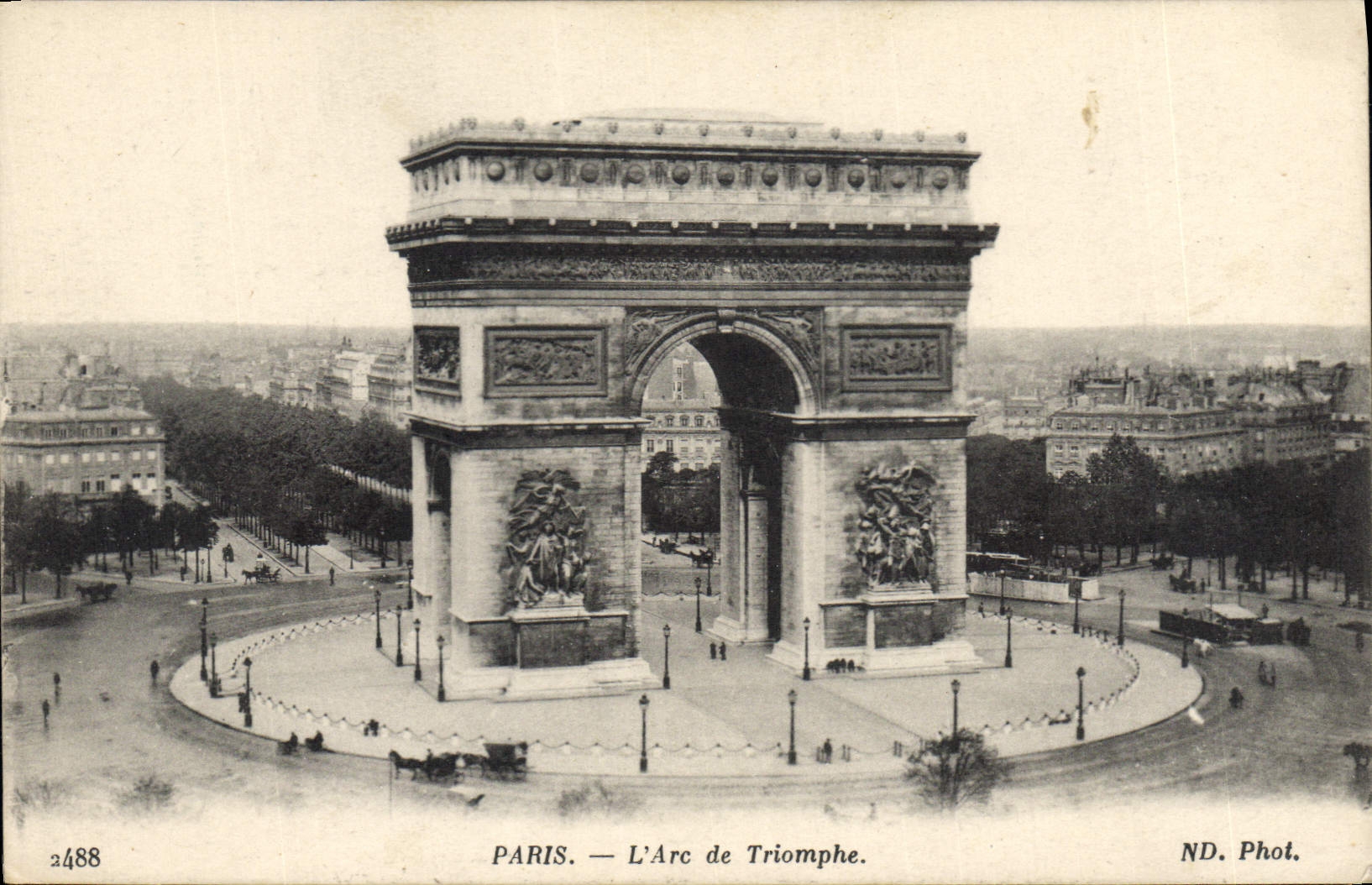 CPA Paris L'Arc de Triomphe 