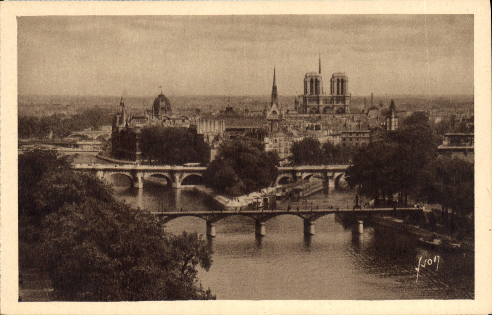 CPA Paris La Cite Notre Dame