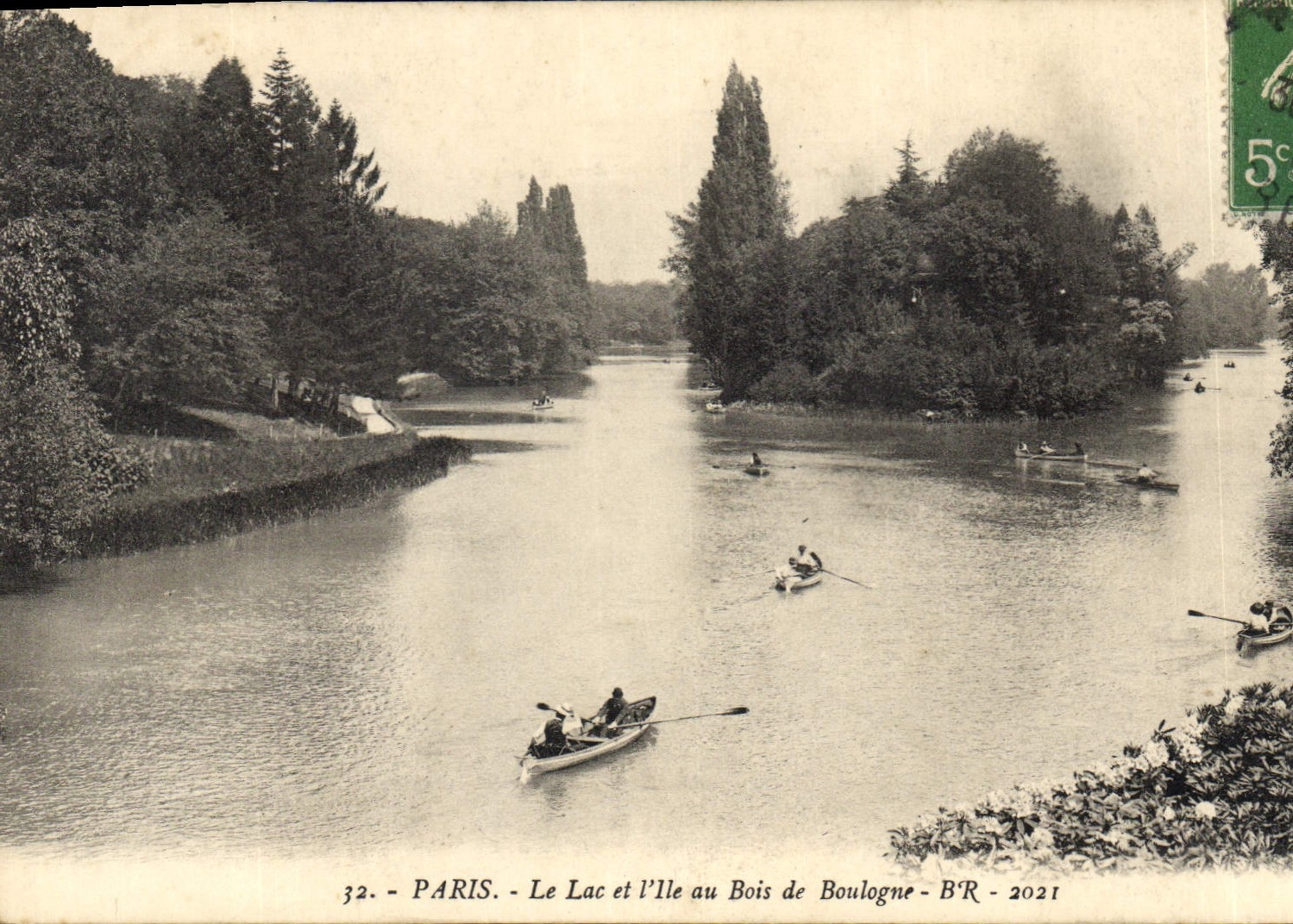 CPA Paris Le Lac et l'Ile au Bois de Boulogne 