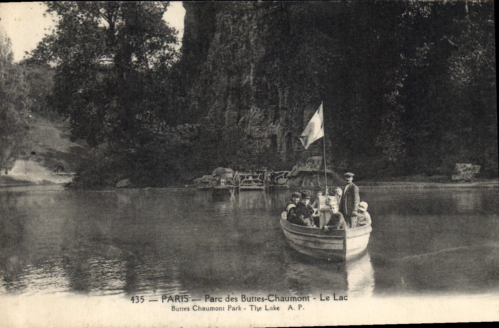 CPA Paris Parc des Buttes Chaumont Le Lac