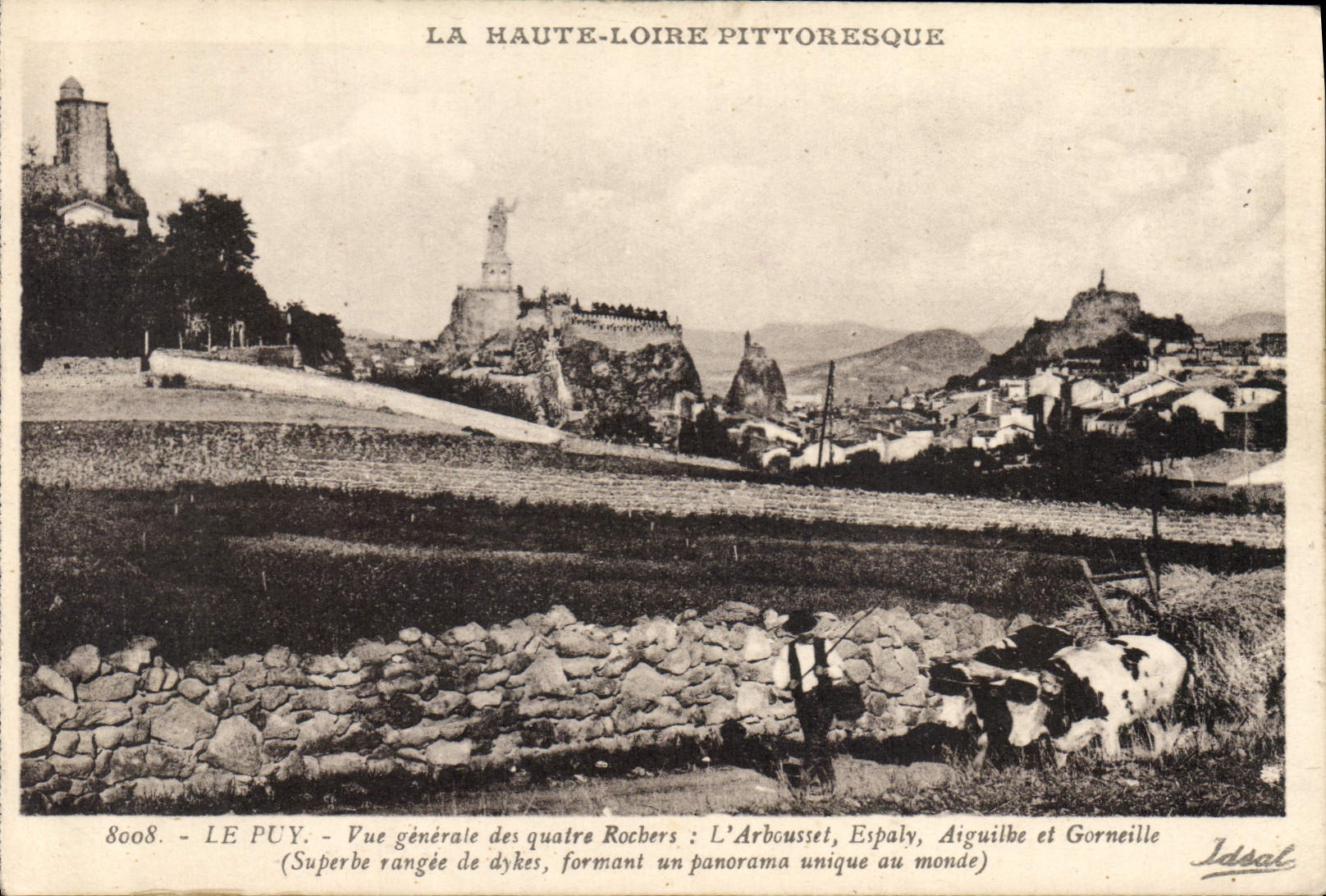 CPA Le Puy Vue generale des quatre Rochers Attelage bœufs