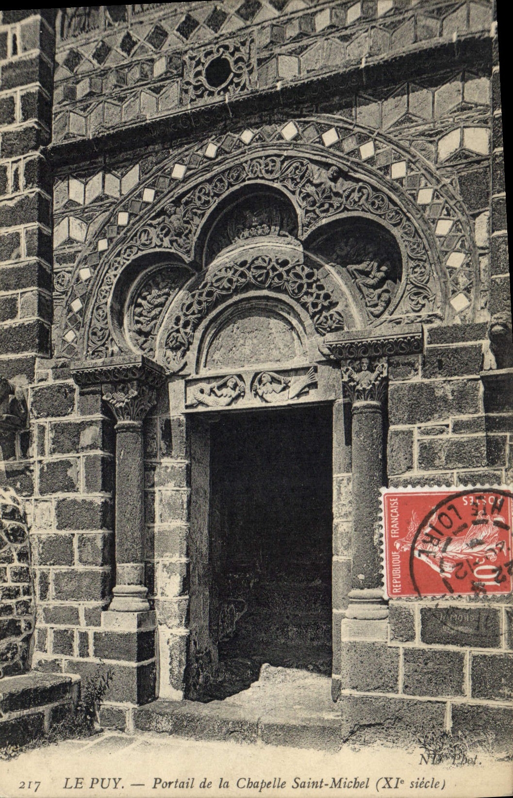 CPA Le Puy Portail de la Chapelle Saint Michel