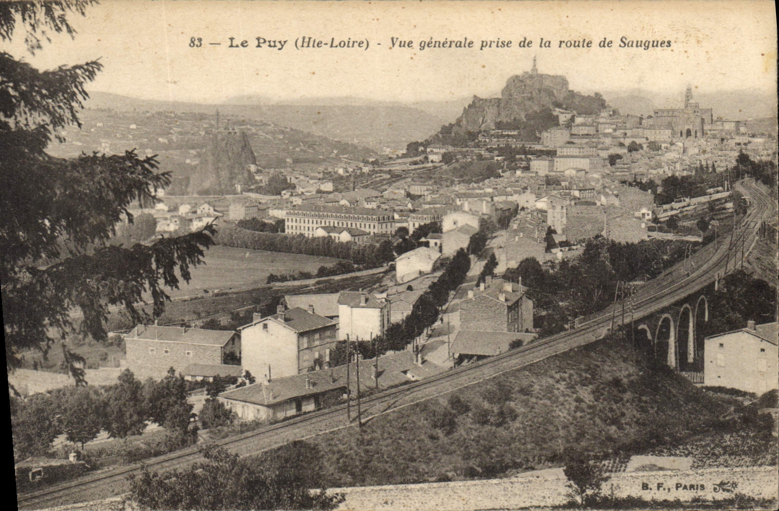 CPA Le Puy Hte Loire Vue generale prise de la route de Saugues 