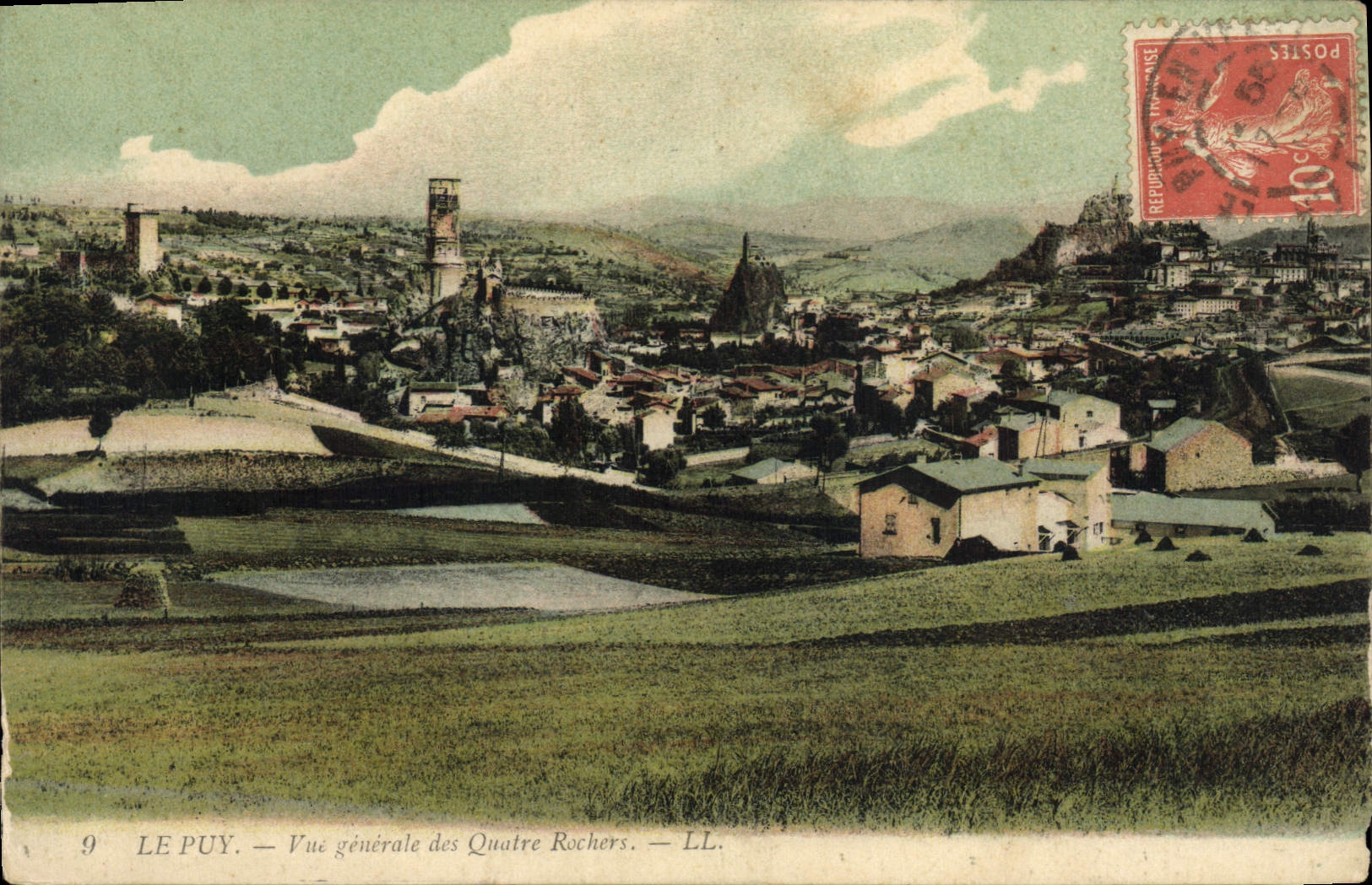 CPA Le Puy Vue generale des Quatre Rochers 
