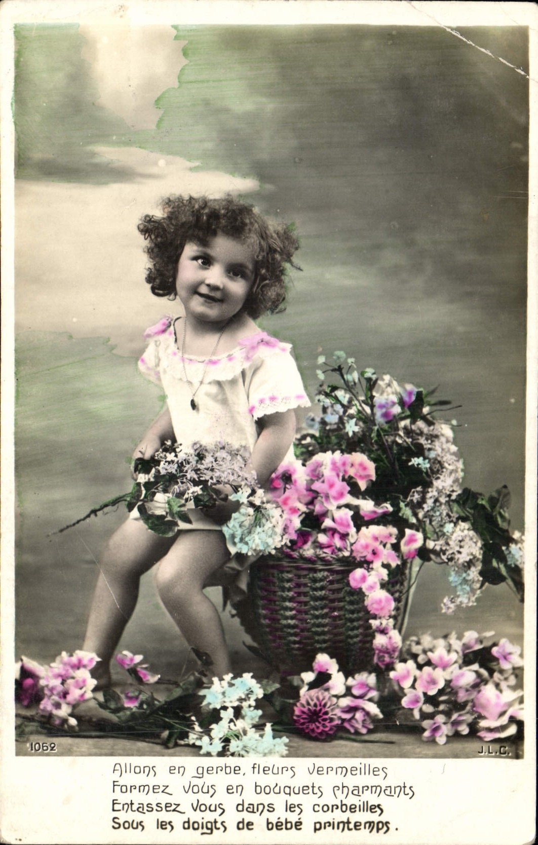 CPA Allans en gerbe fleurs Vermeilles Enfant Fleurs