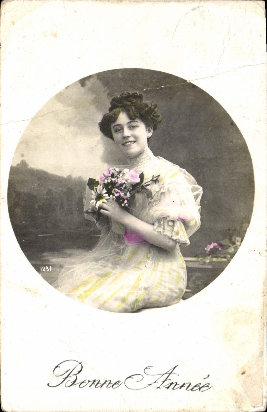 CPA Bonne Annee Femme