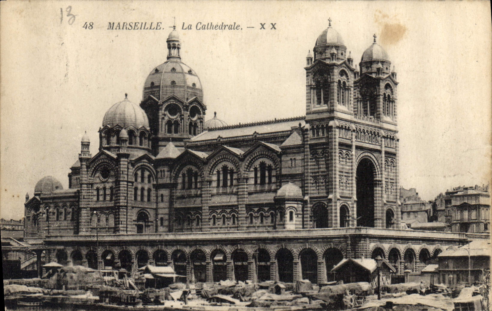 CPA Marseille La Cathedrale 