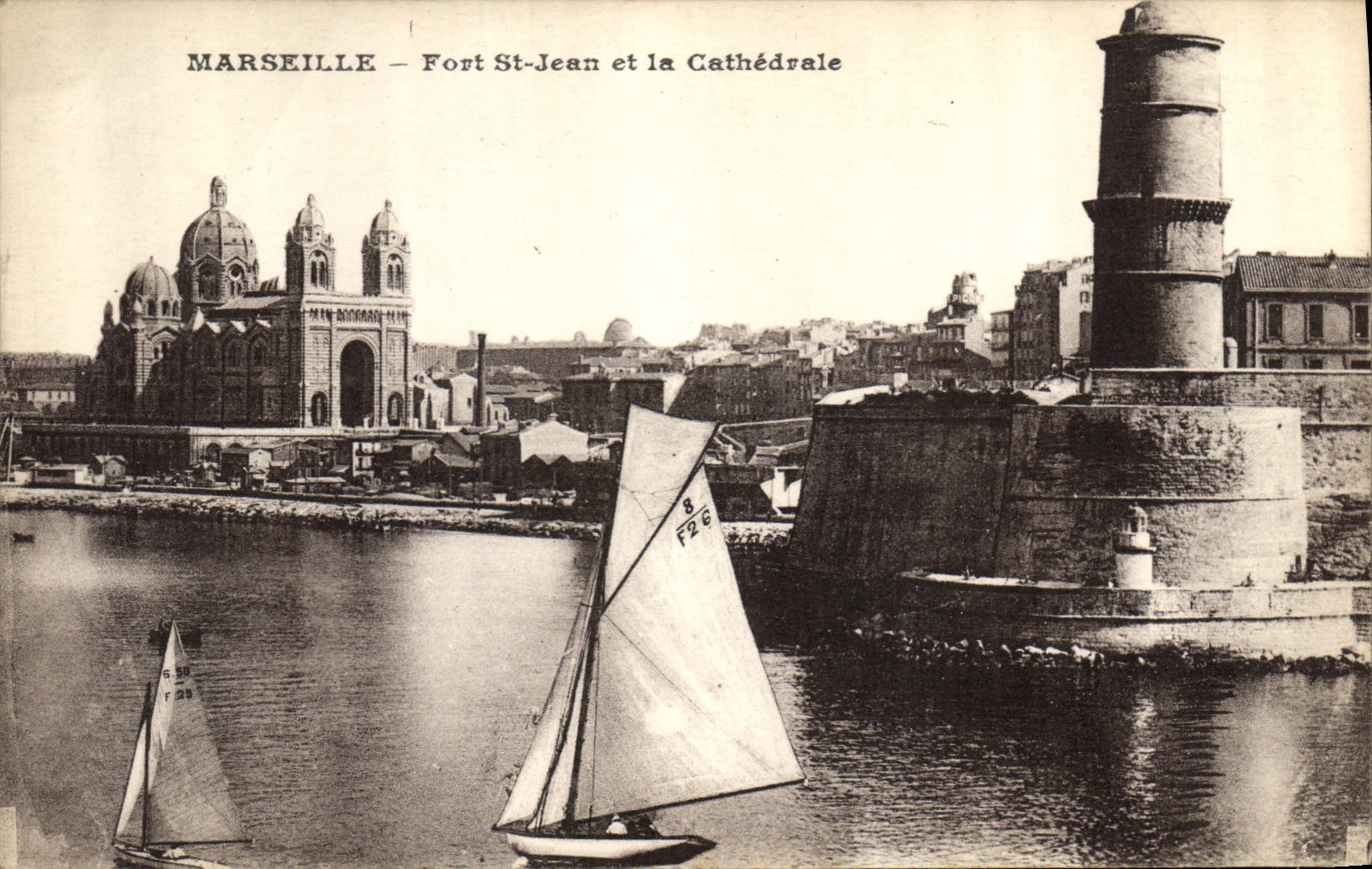 CPA Marseille Fort St Jean et la Cathedrale 